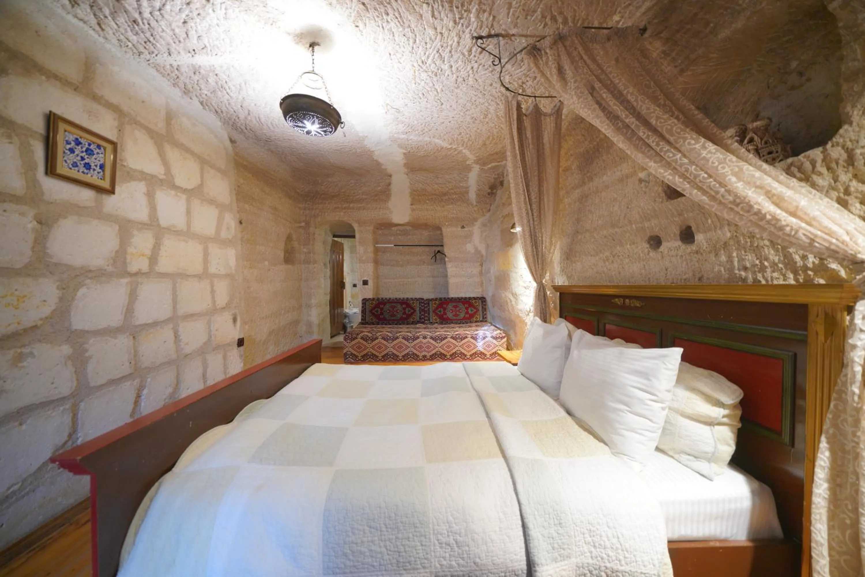 Bed in Turan Cappadocia Cave