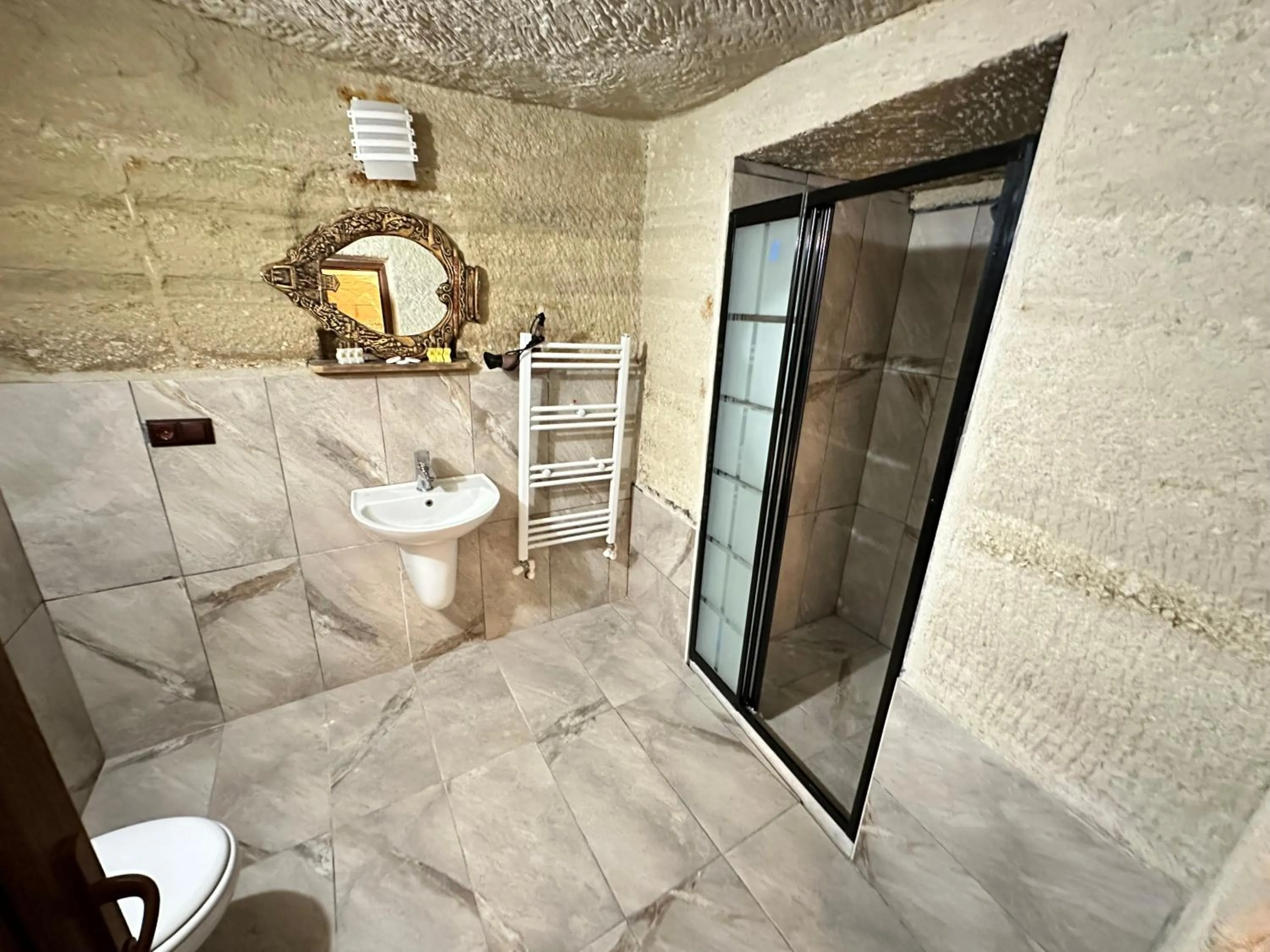 Shower in Turan Cappadocia Cave