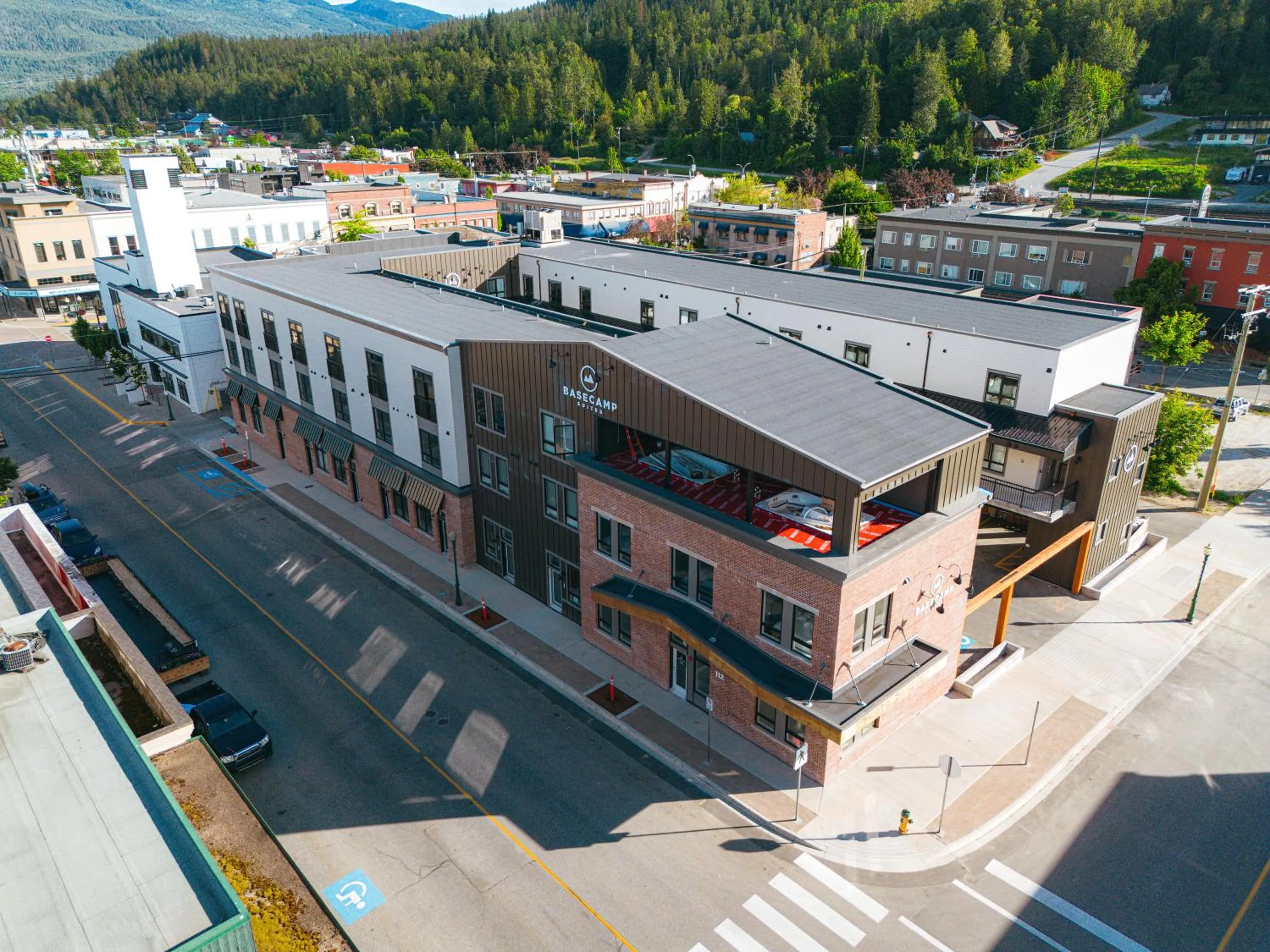 Property building in Basecamp Suites Revelstoke