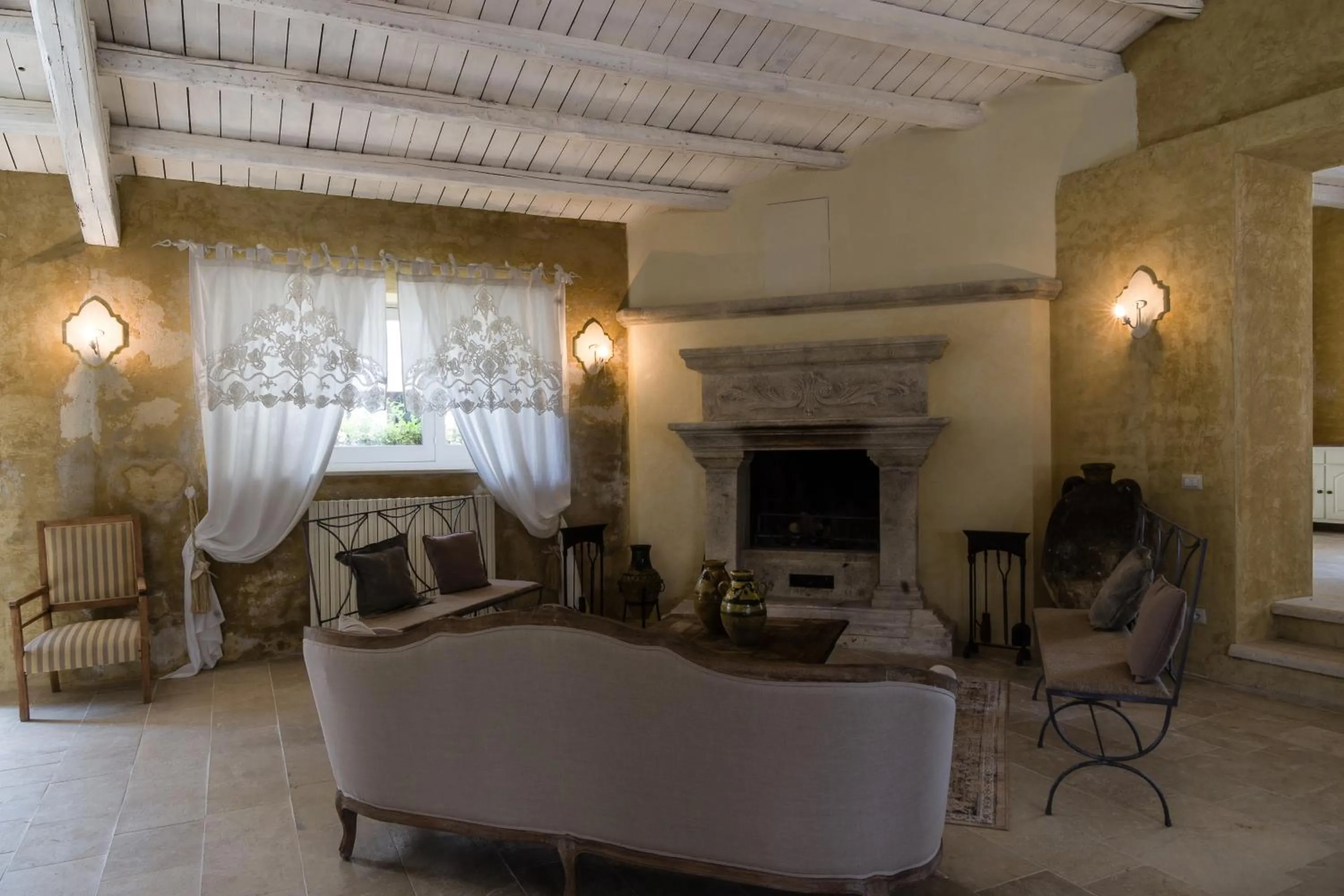 Communal lounge/ TV room in Borgo del Carato