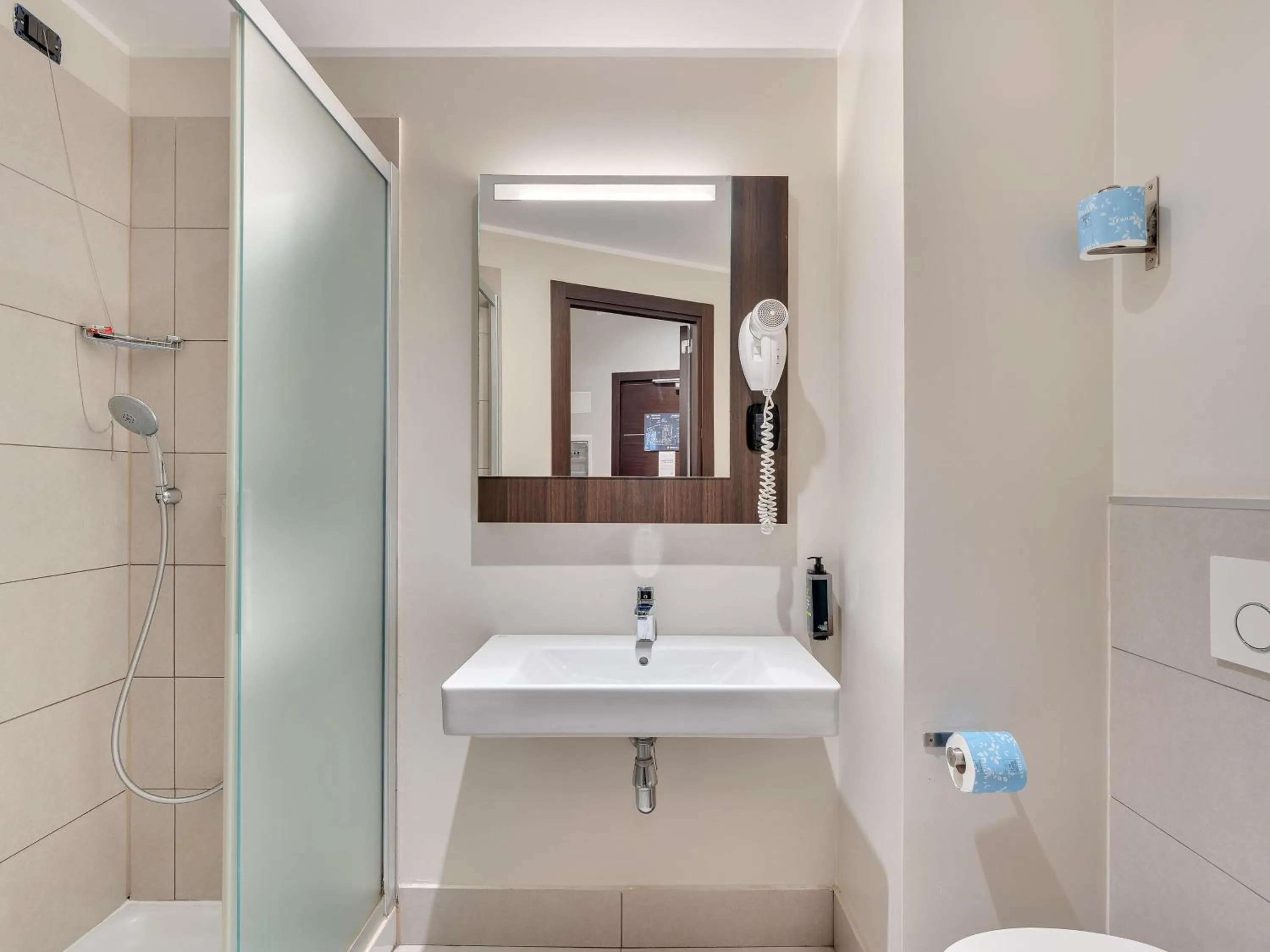 Bathroom in B&B Hotel Bergamo City