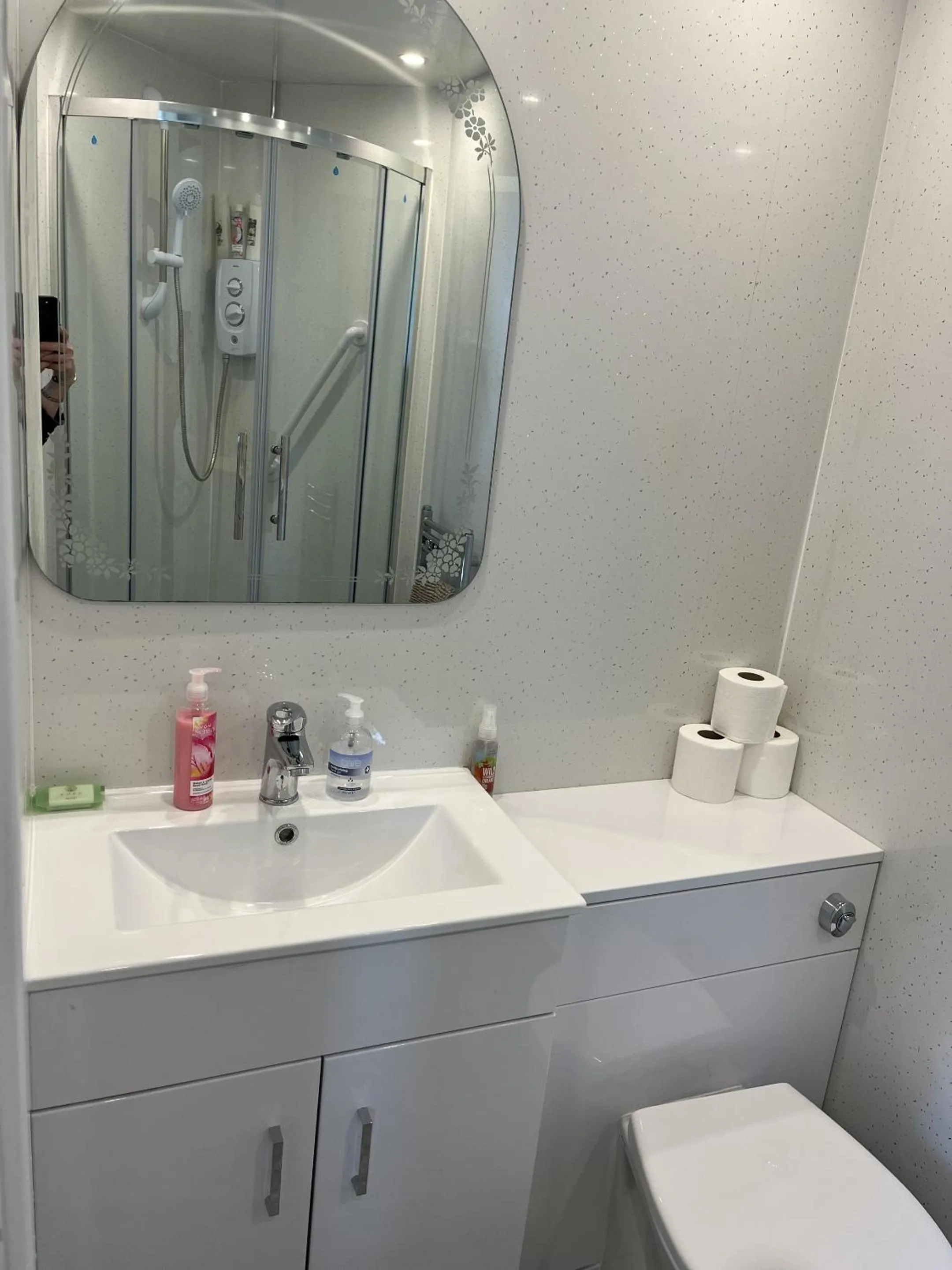 Bathroom in The Village Inn