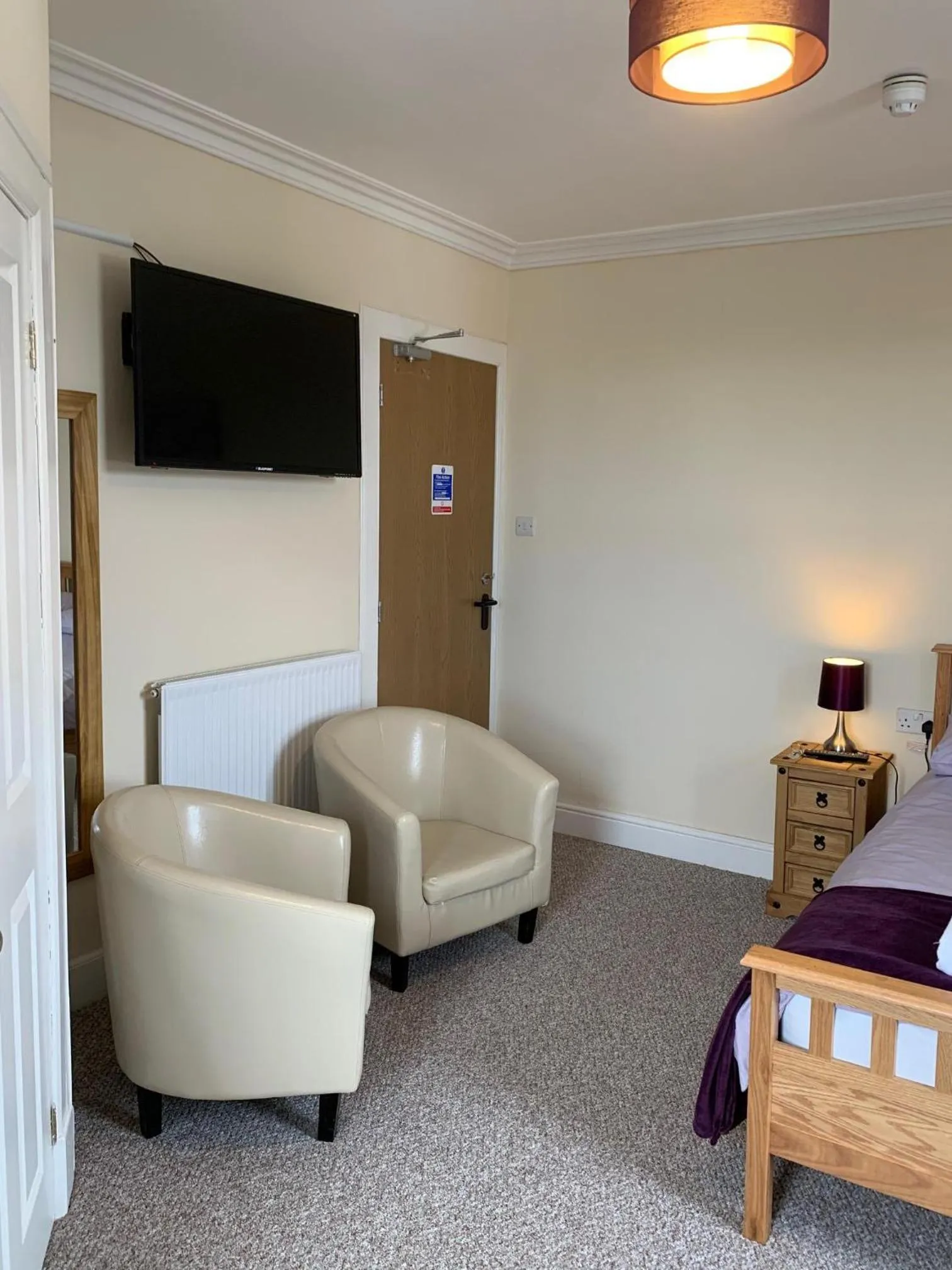 Bedroom in The Village Inn