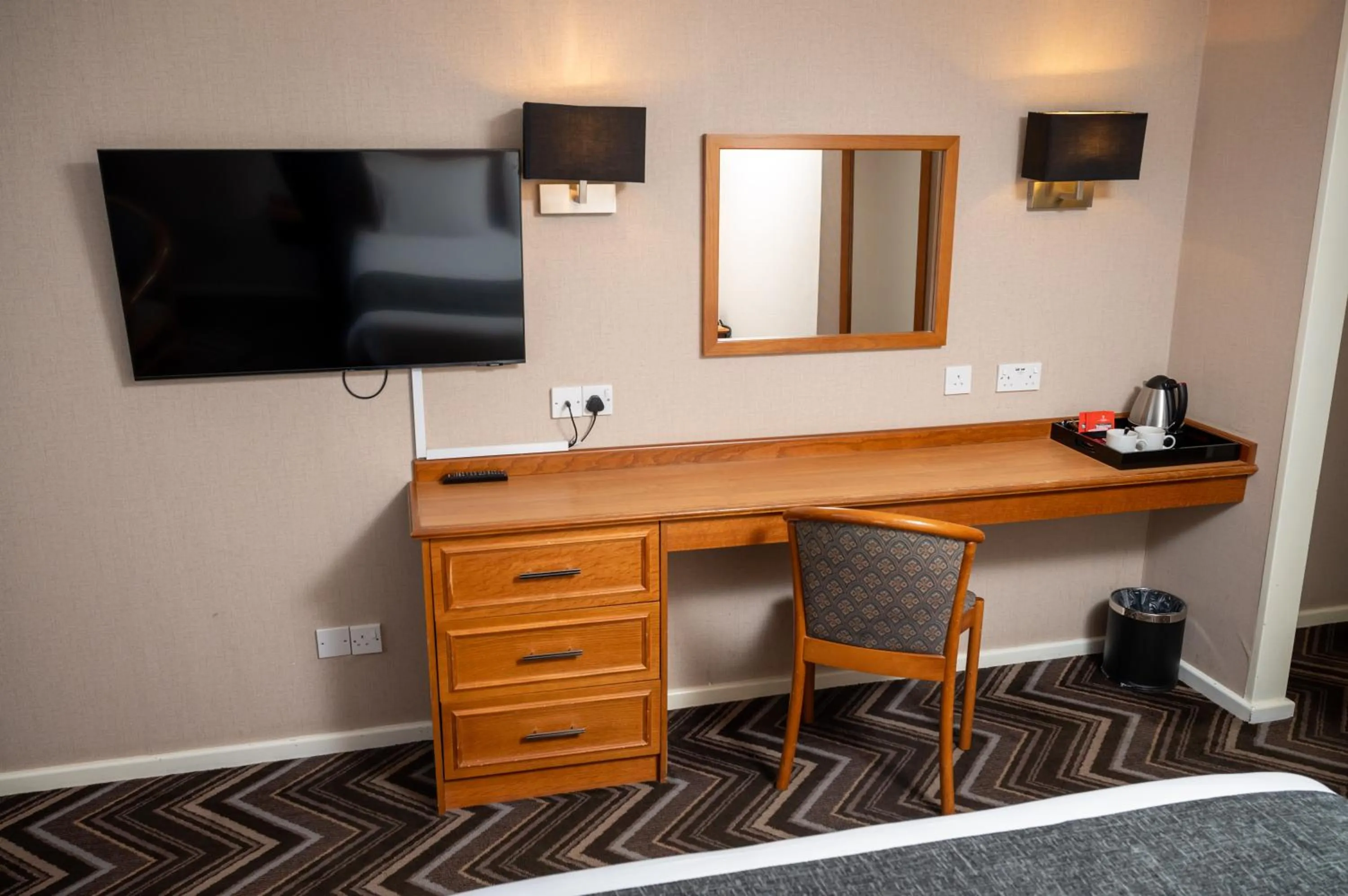 Bedroom in Bridge Inn By Greene King Inns