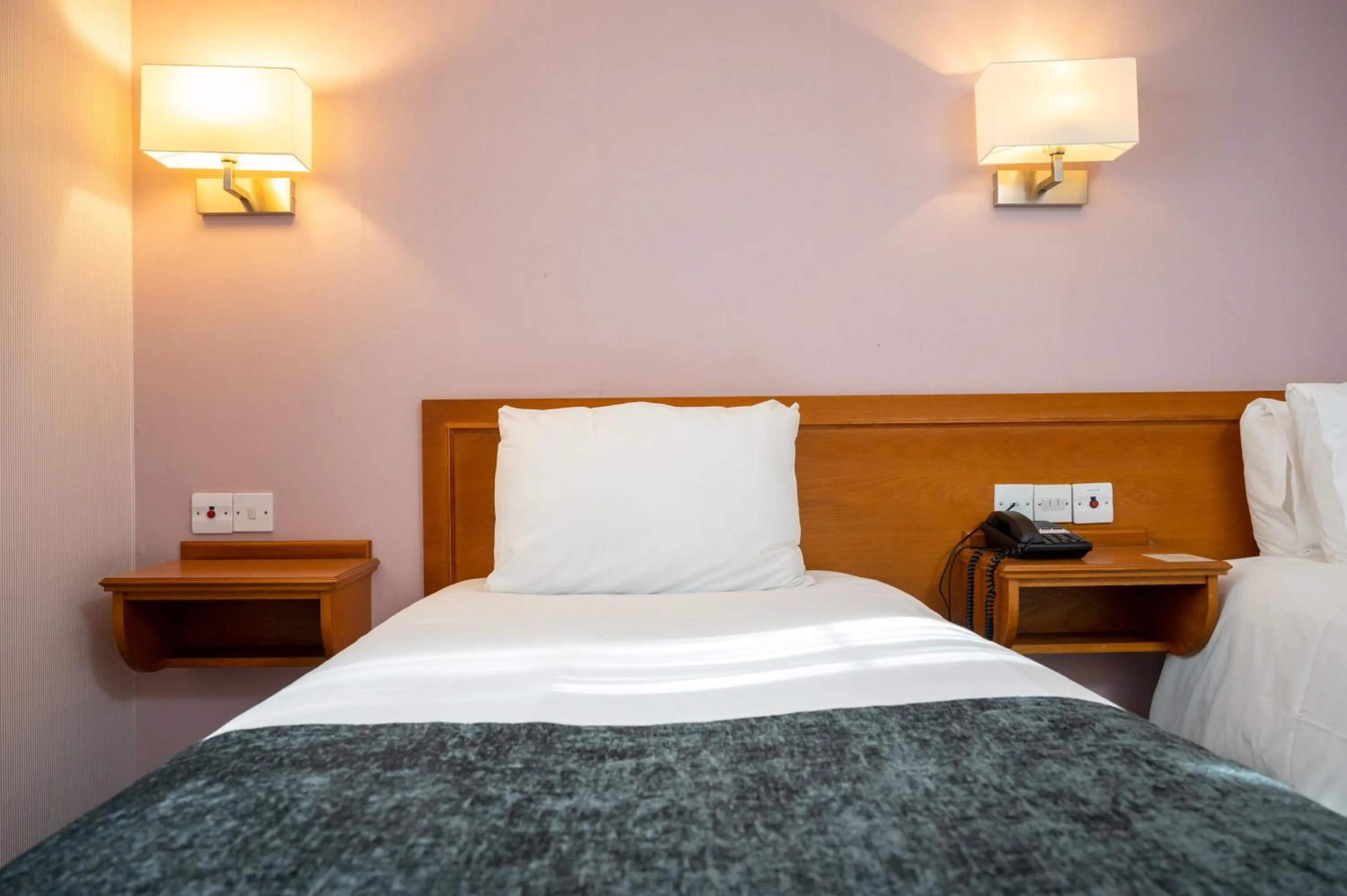 Bed in Bridge Inn By Greene King Inns