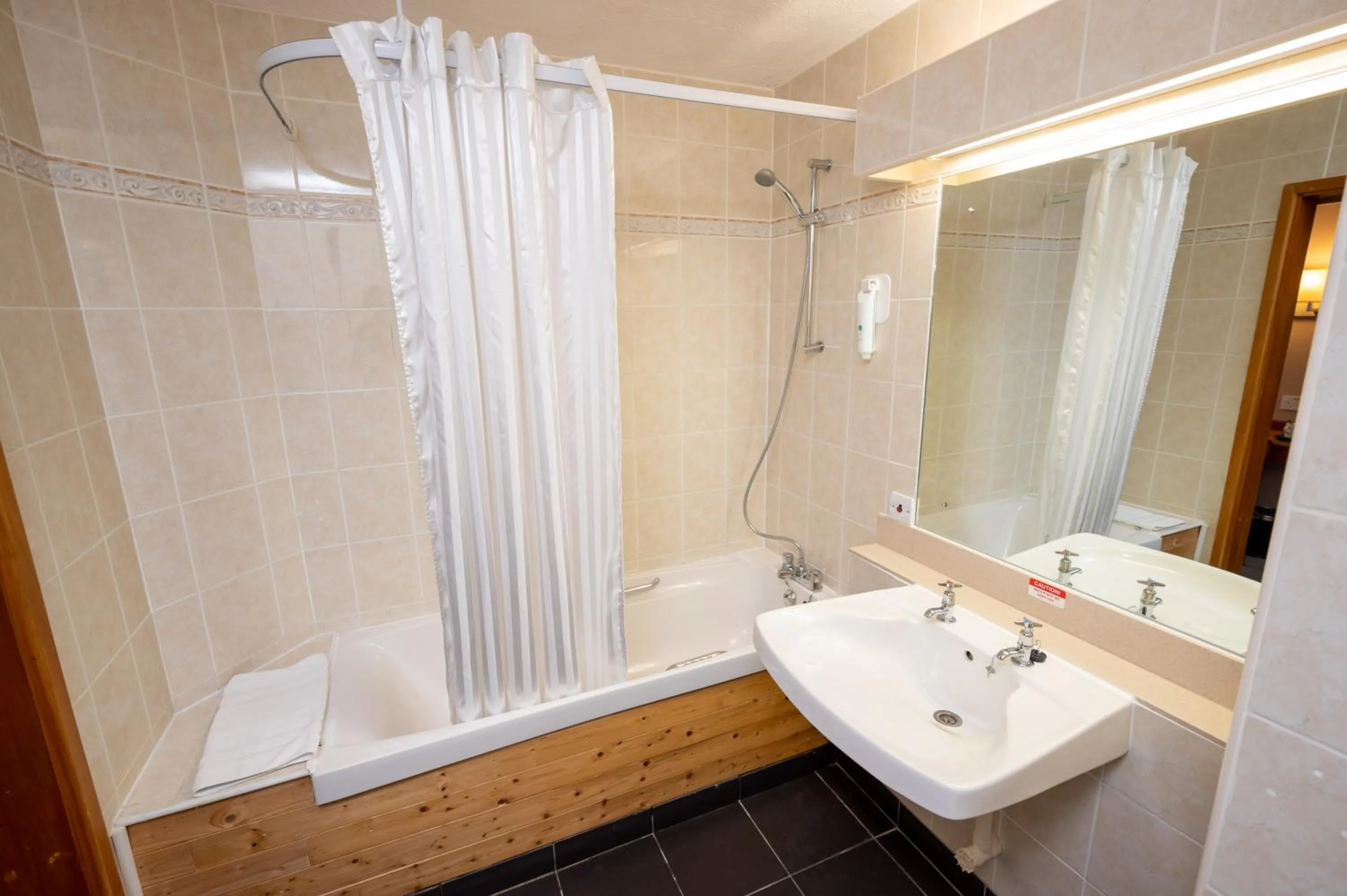 Bathroom in Bridge Inn By Greene King Inns