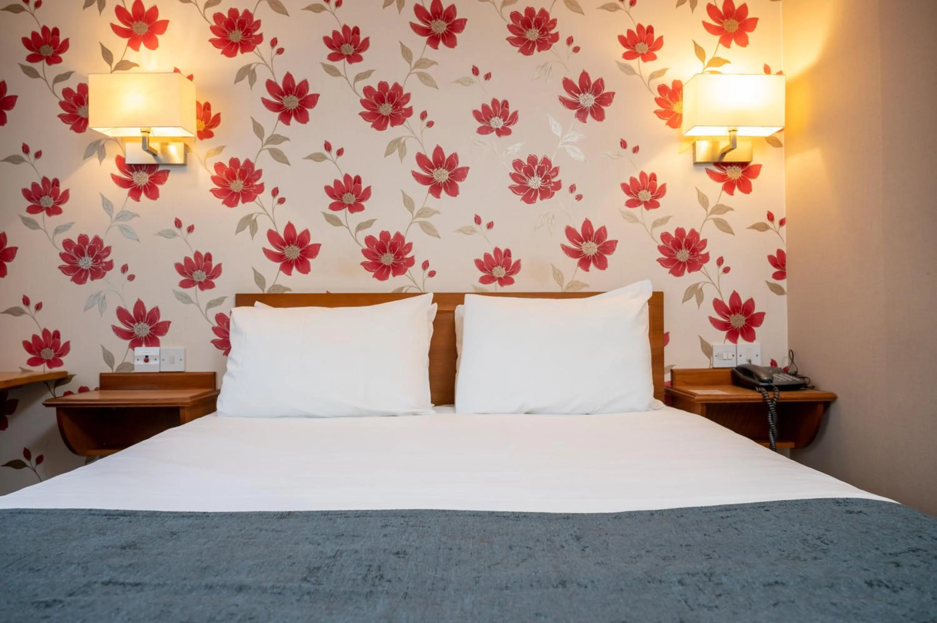 Bed in Bridge Inn By Greene King Inns