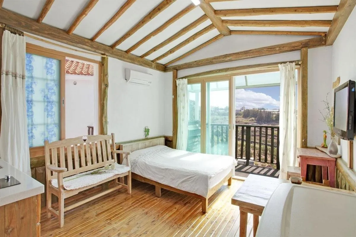 Bed in Seogwipo Beautiful Resort