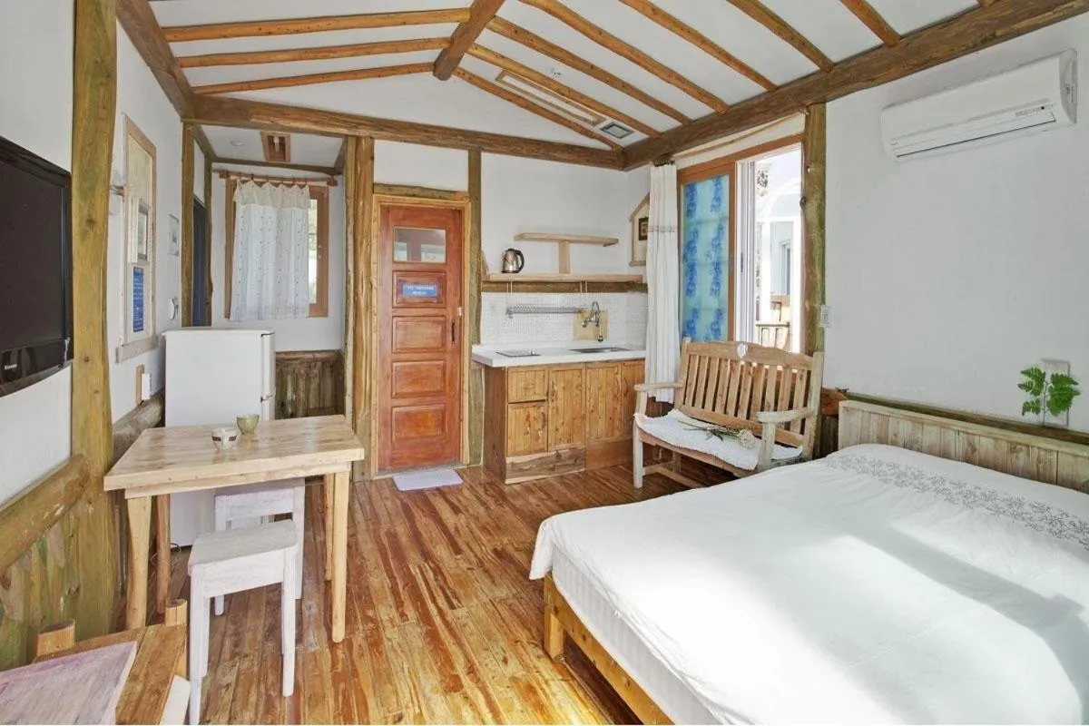 Bed in Seogwipo Beautiful Resort