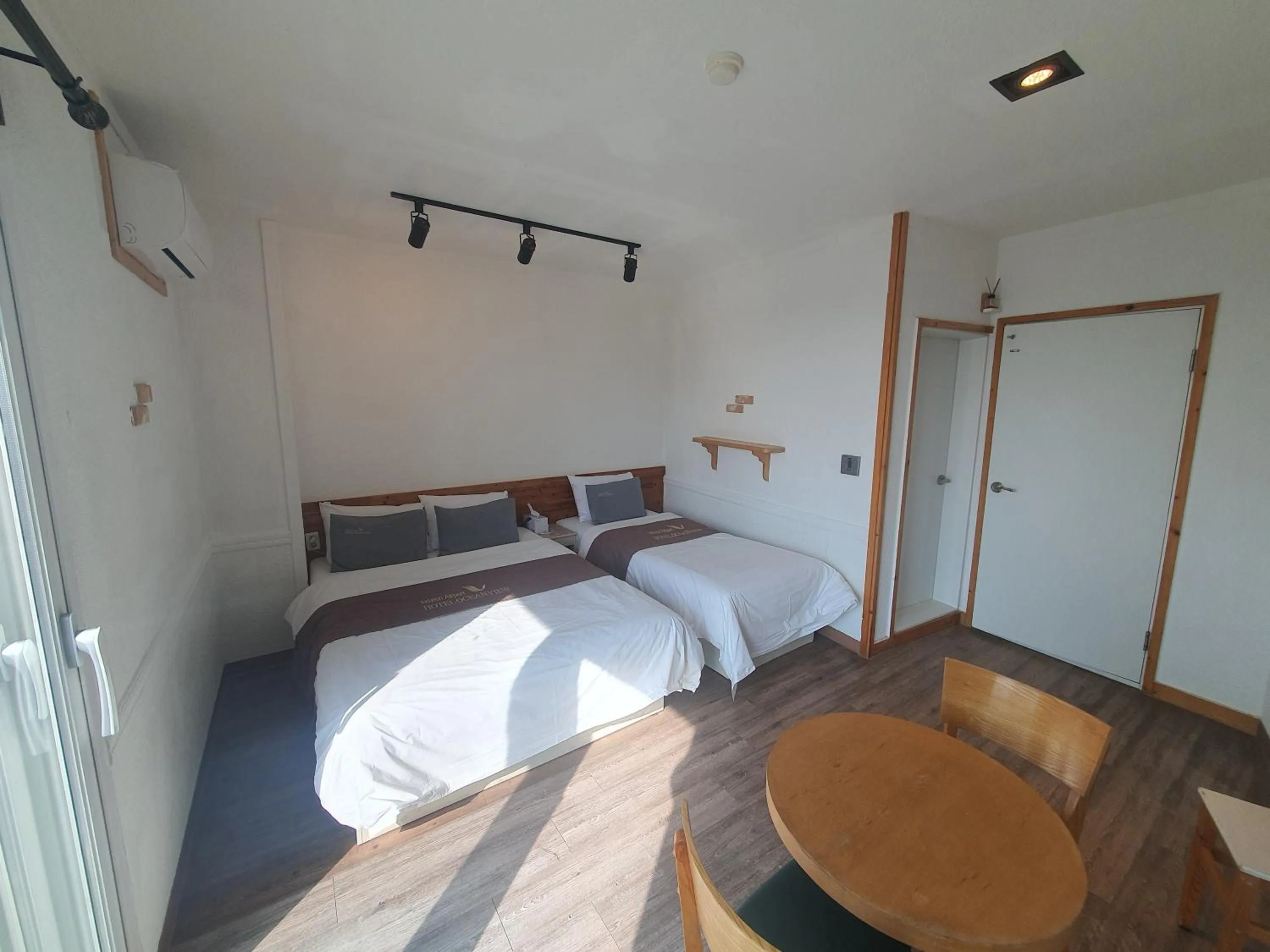 Bed in Hotel Oceanview