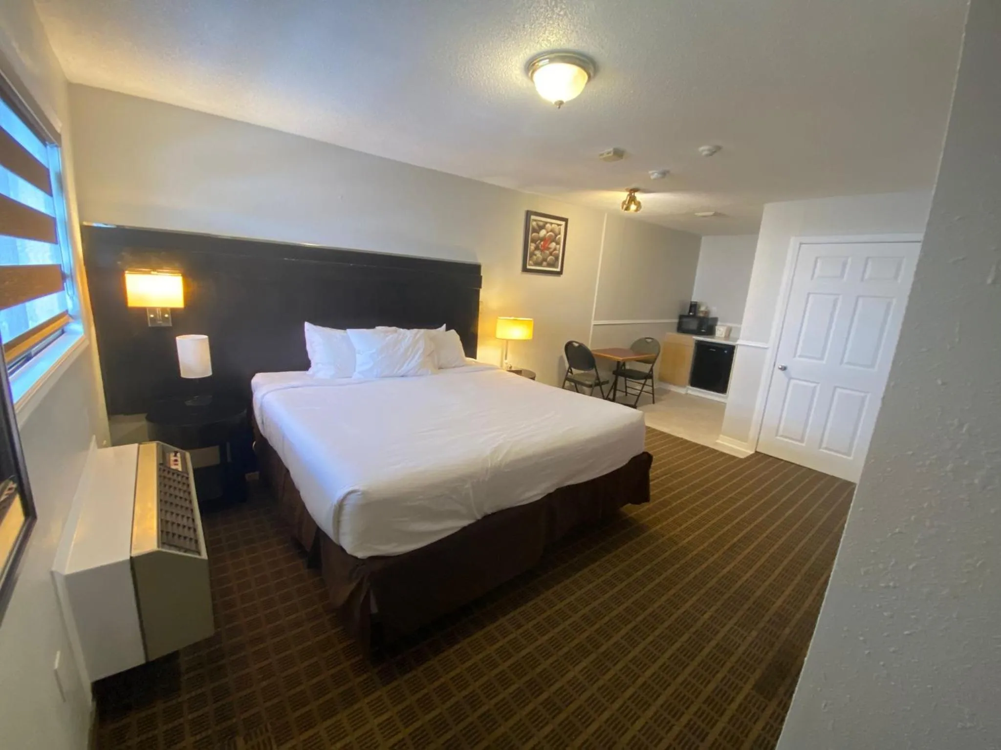 Photo of the whole room, Bed in Riviera Inn And Suites 1000 Islands