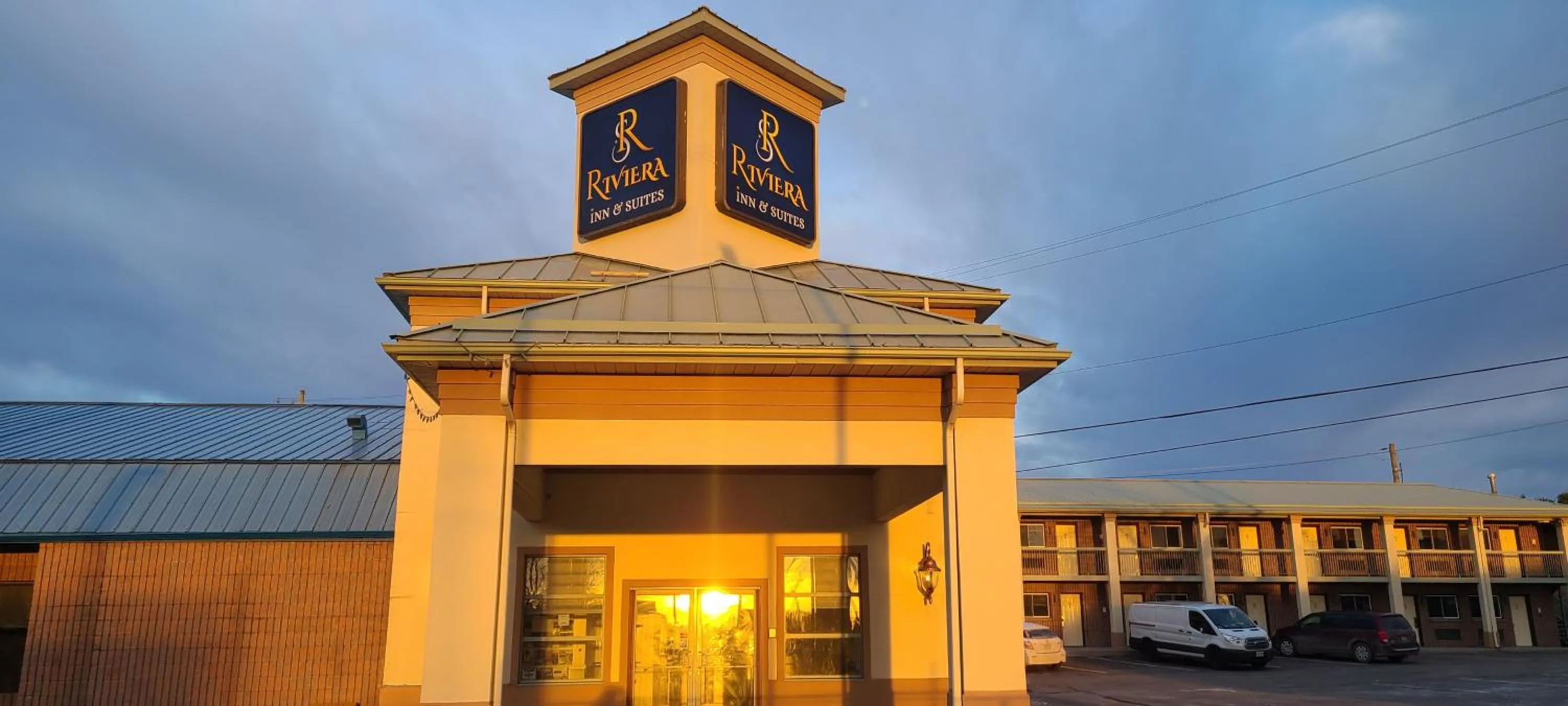 Property building in Riviera Inn And Suites 1000 Islands