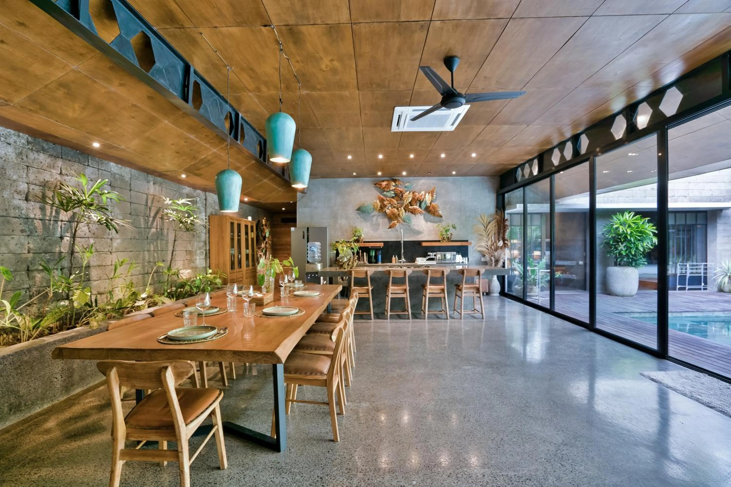 Seating area in Love Supreme Villa by Betterplace