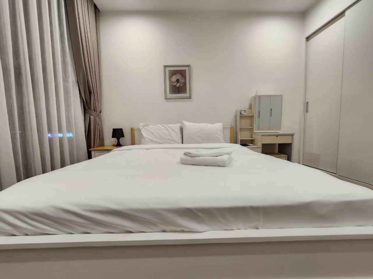 Bed in Vinhomes Skylake