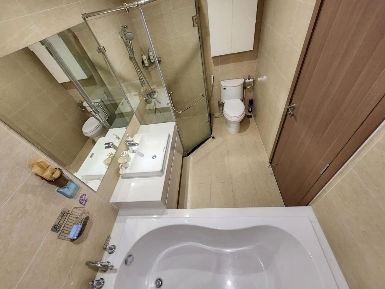 Shower in Vinhomes Skylake