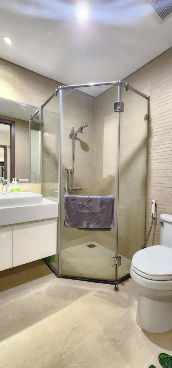 Shower in Vinhomes Skylake