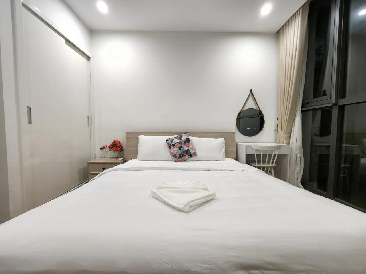 Bed in Vinhomes Skylake