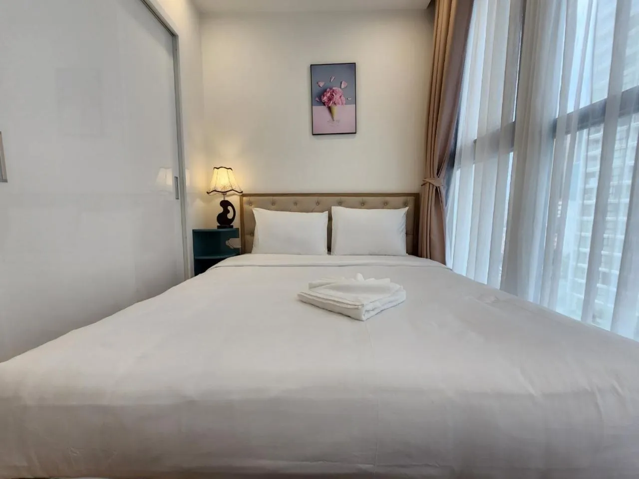 Bed in Vinhomes Skylake