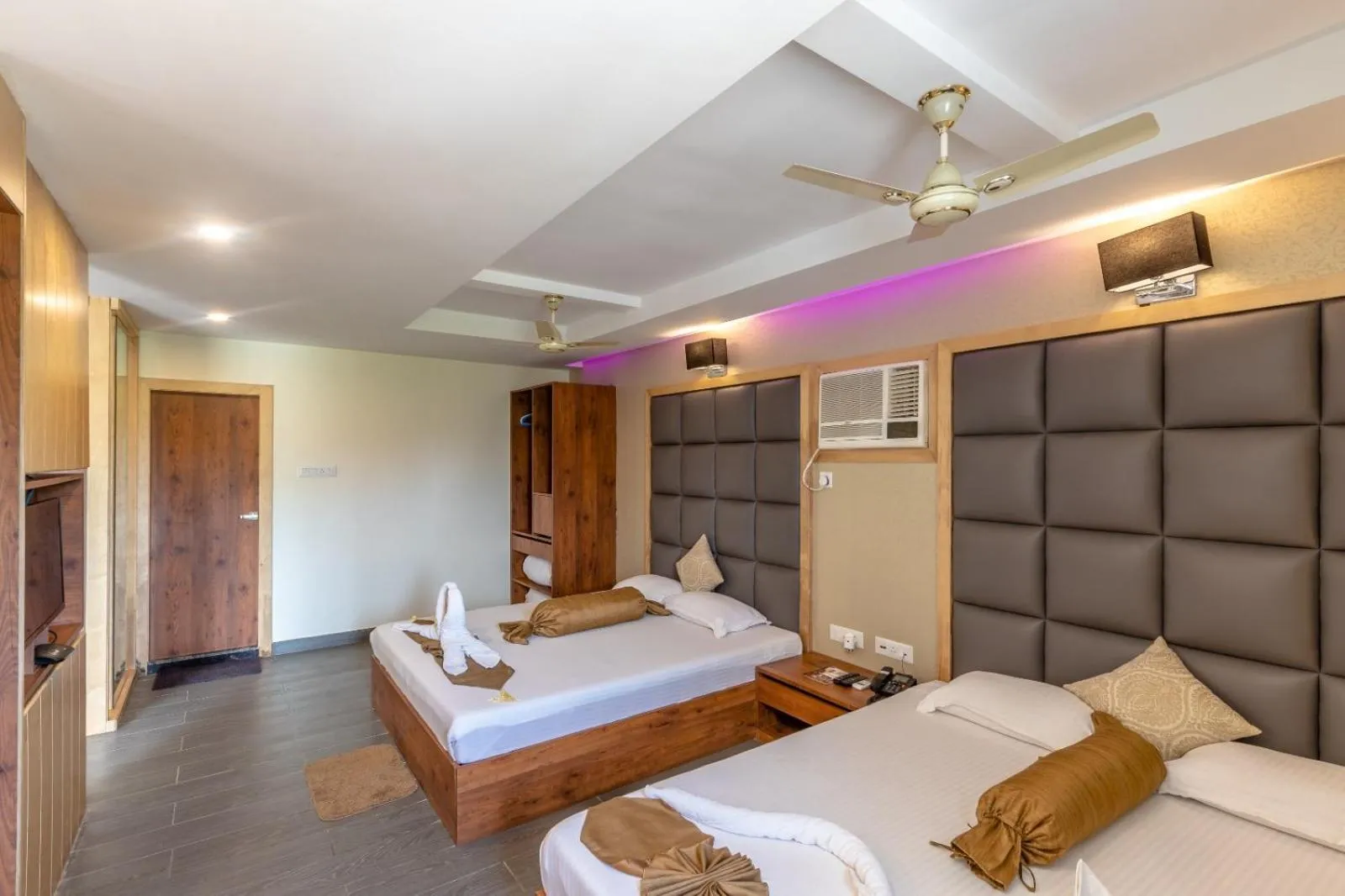 Bed in The Piku's Inn