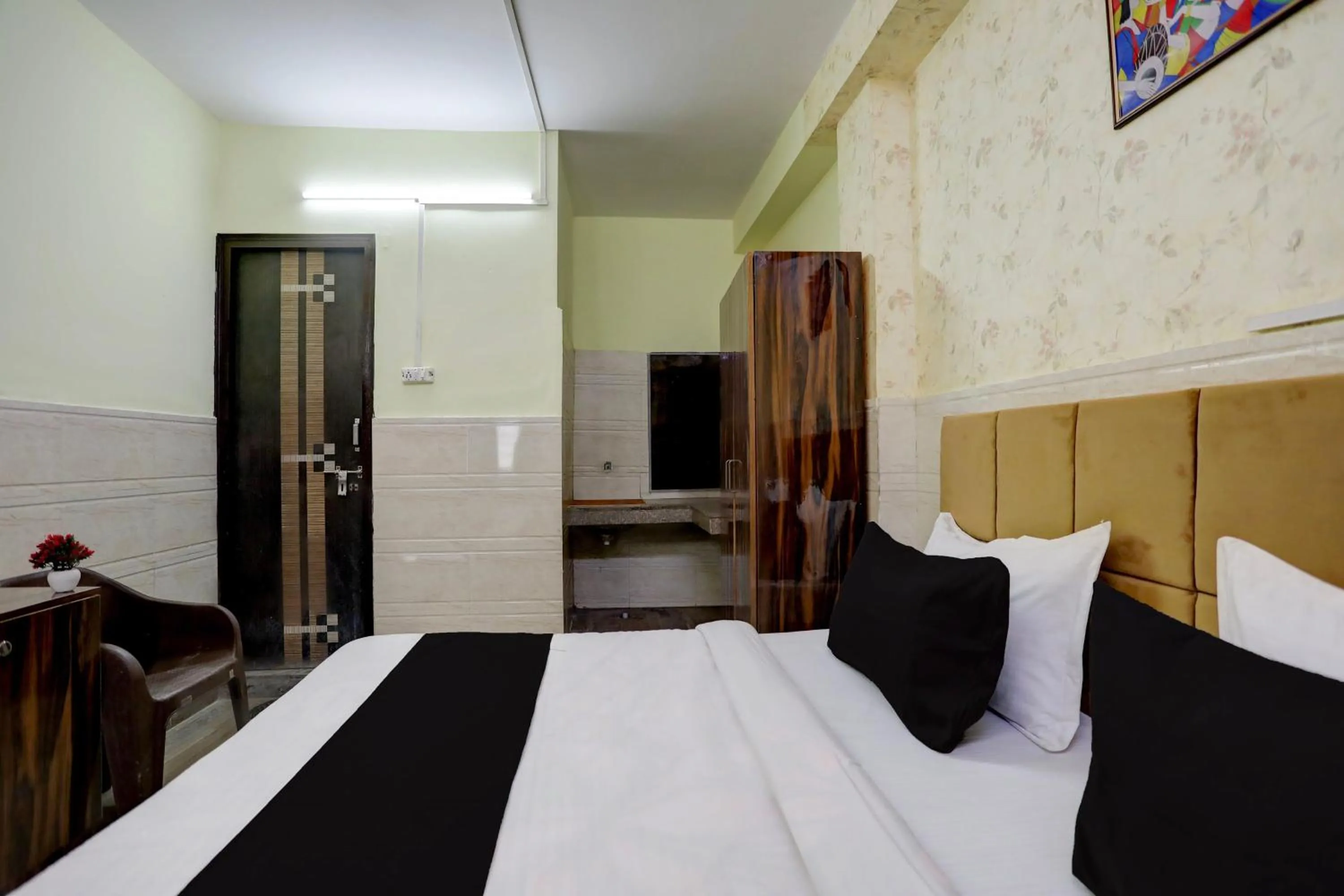 Bedroom, Bed in Hotel O vista 18 inn