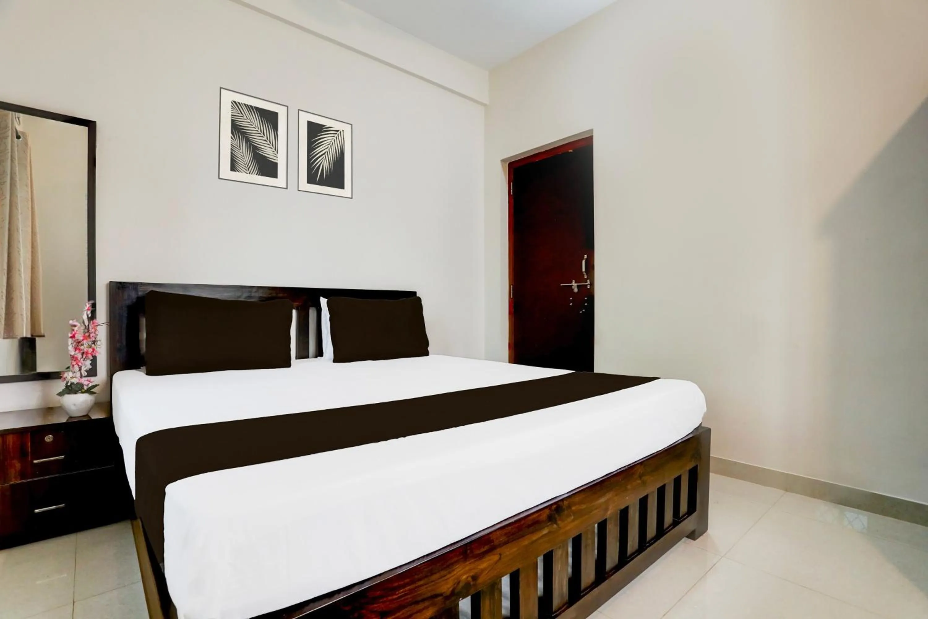 Bedroom in Hotel O Aqua Service Apartments