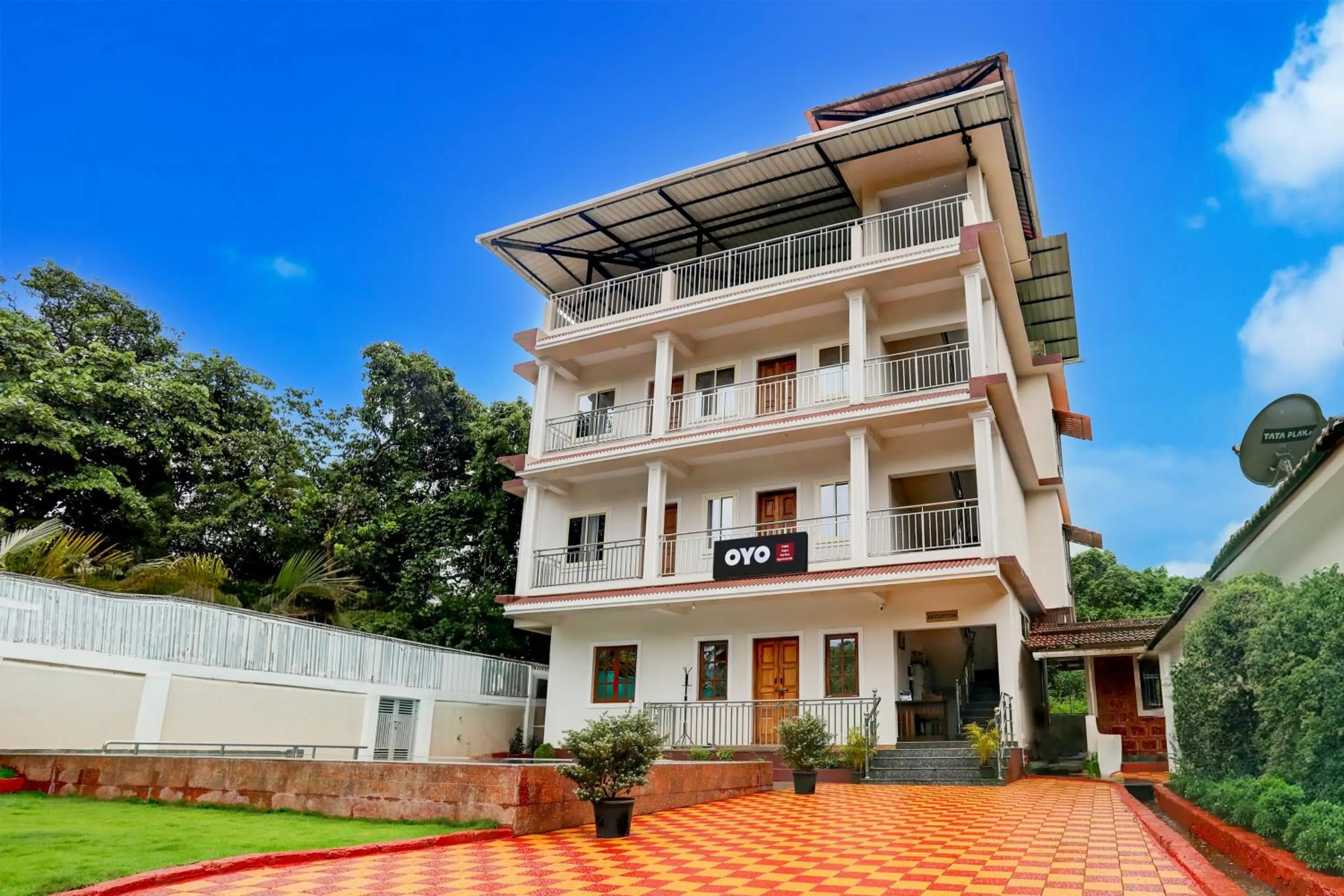 Facade/entrance in Hotel O Aqua Service Apartments