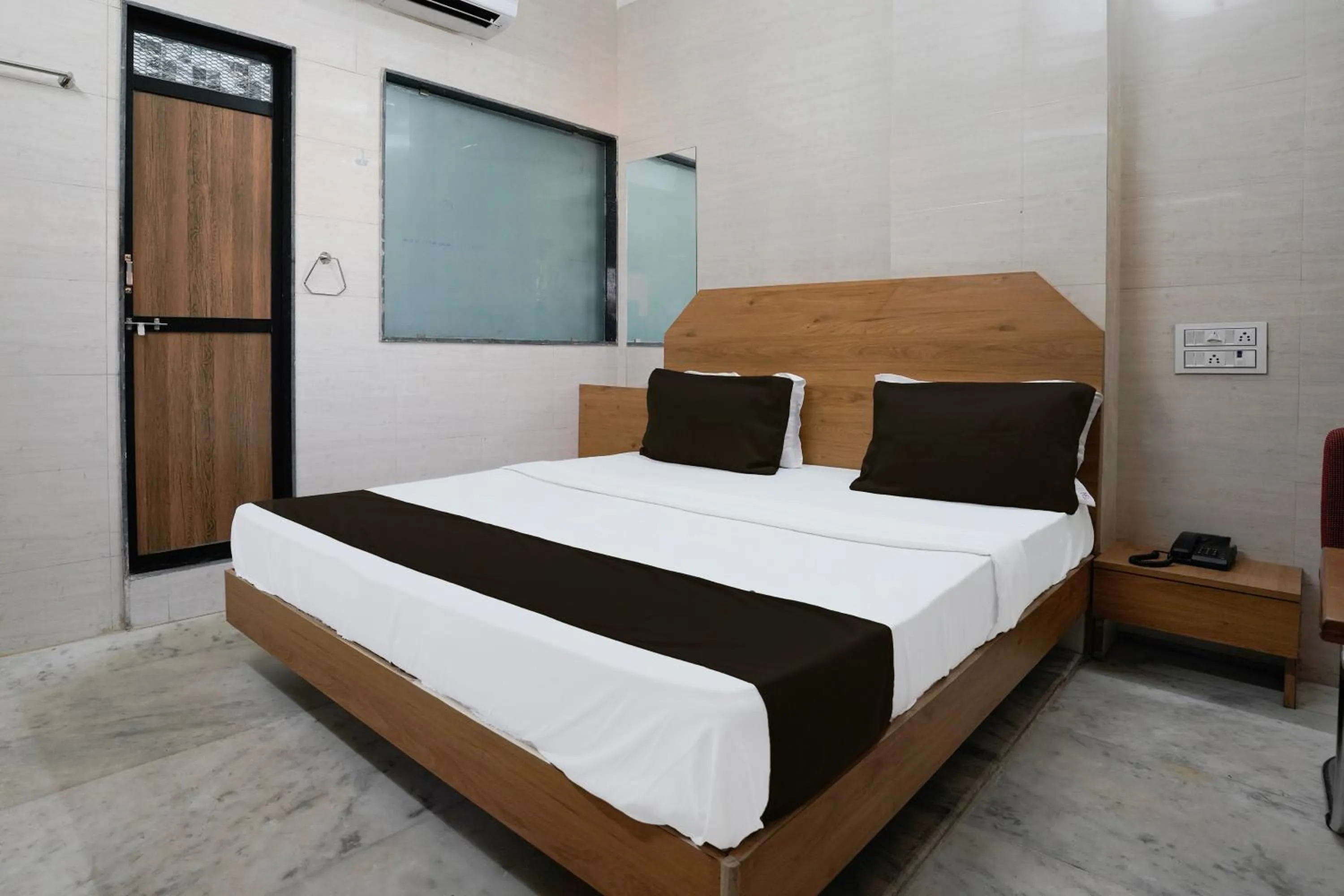 Facade/entrance in Super Hotel O H.R.KING HOTEL