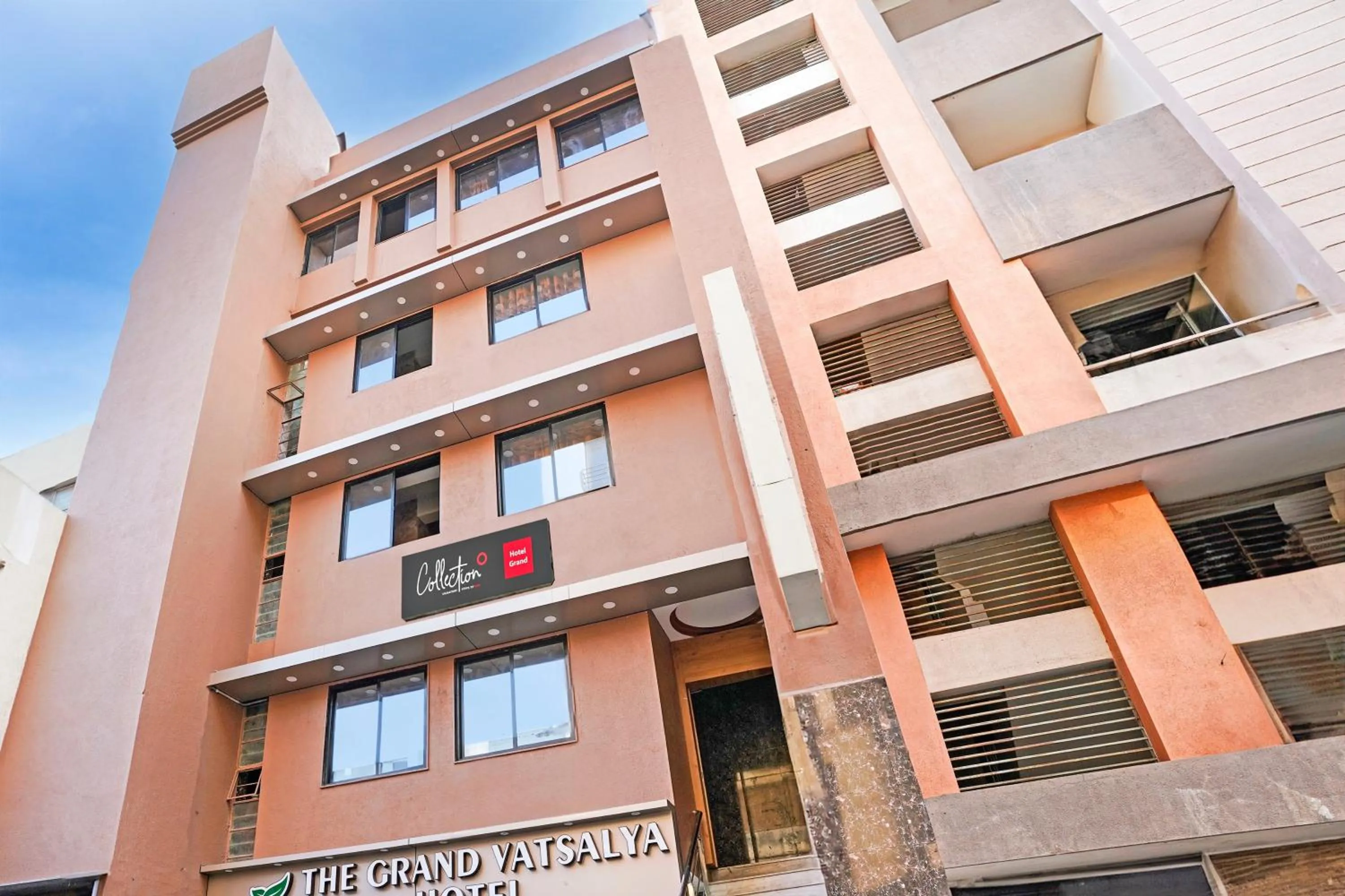 Facade/entrance in Super Hotel O H.R.KING HOTEL
