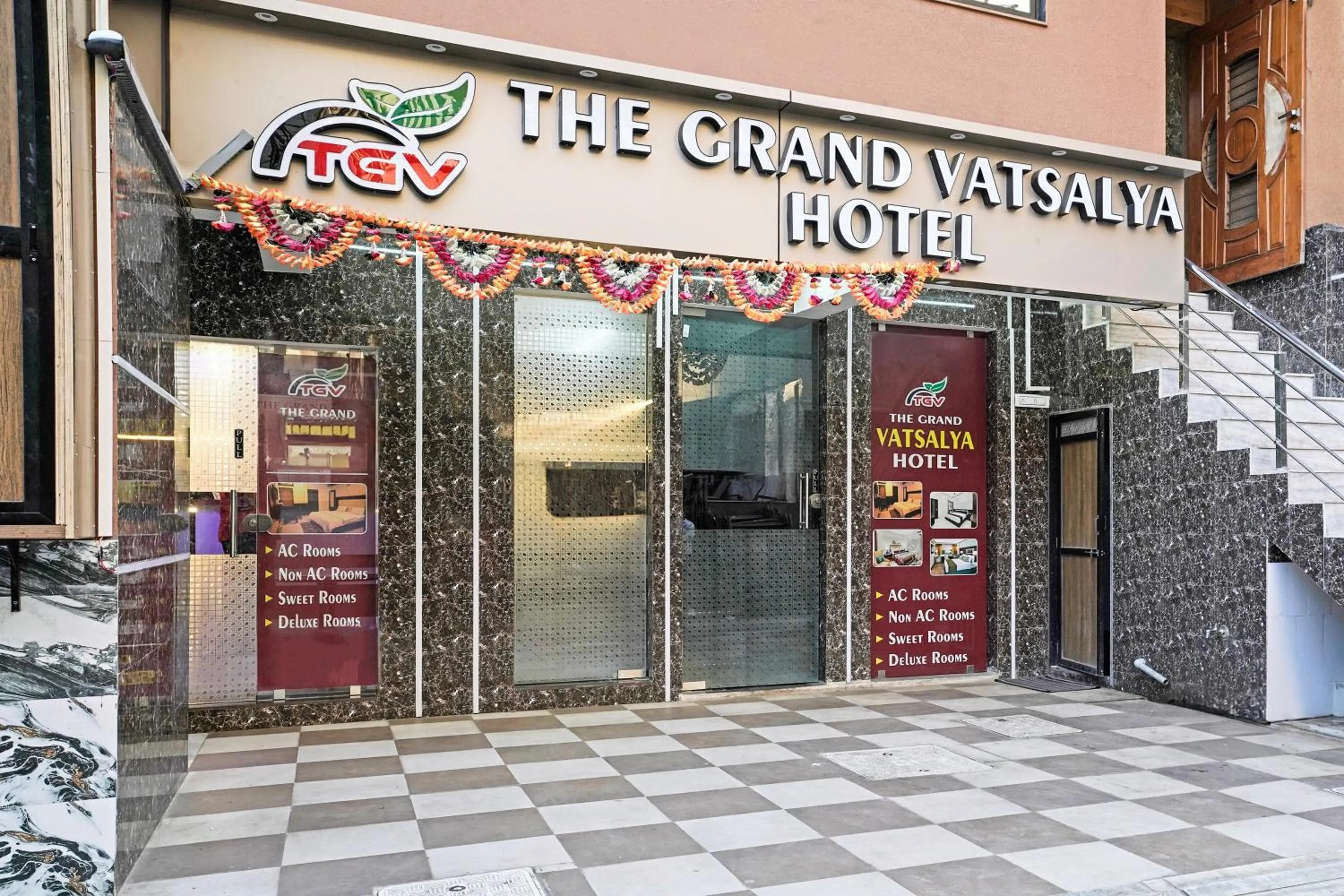 Facade/entrance in Super Hotel O H.R.KING HOTEL