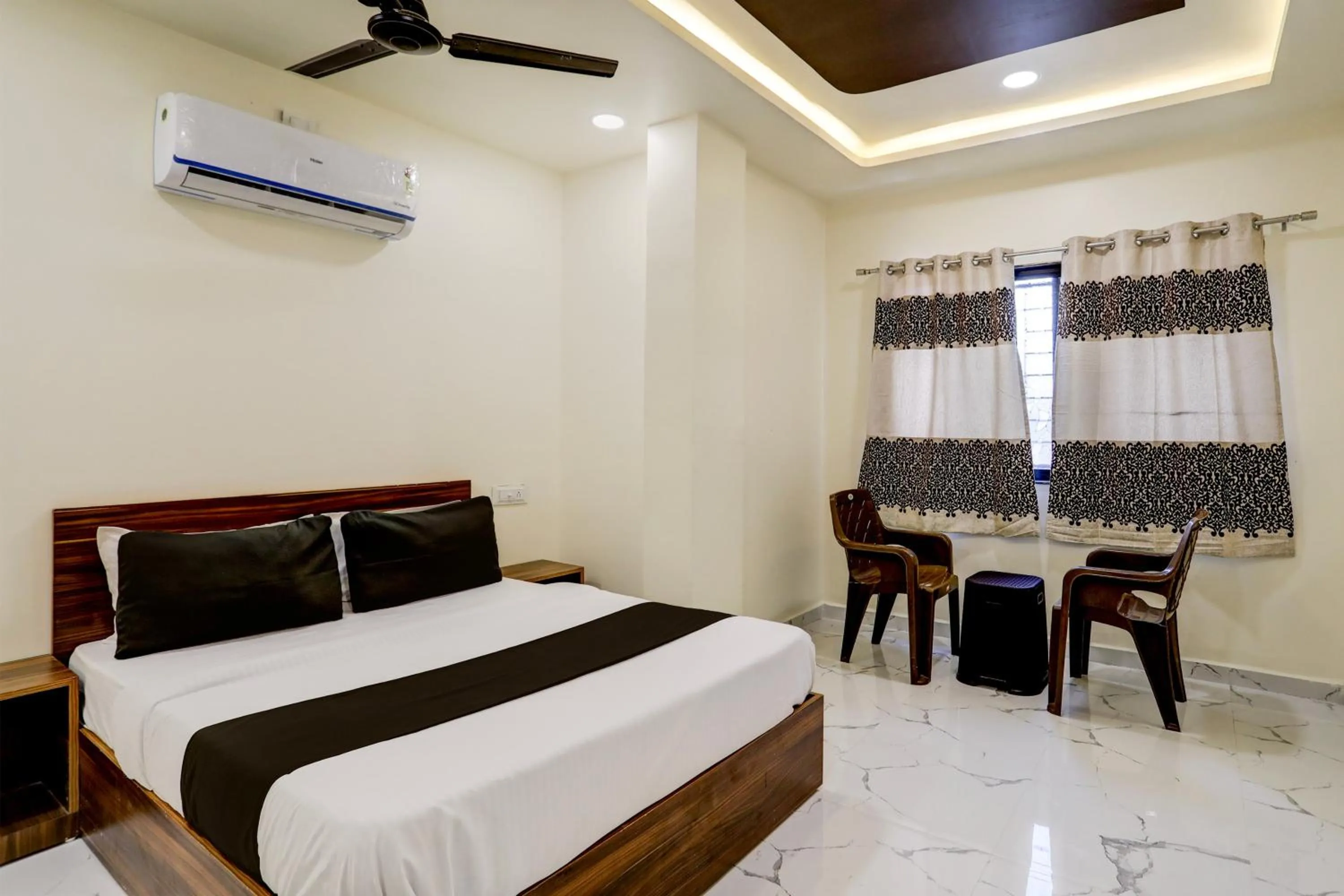 Bedroom, Bed in Hotel O highway blues