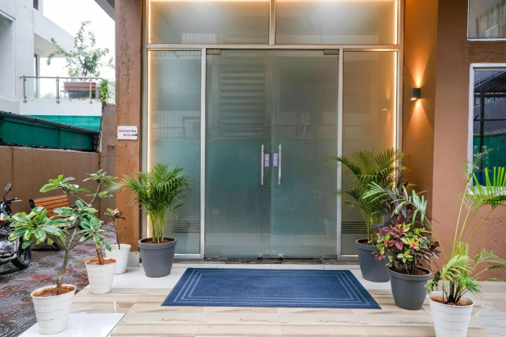 Facade/entrance in Via Sunset Residency - Nr Apollo Hospitals