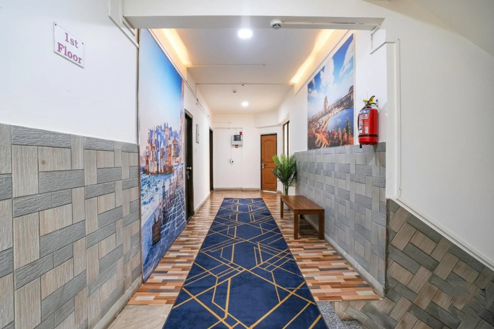 Lobby or reception in Via Sunset Residency - Nr Apollo Hospitals