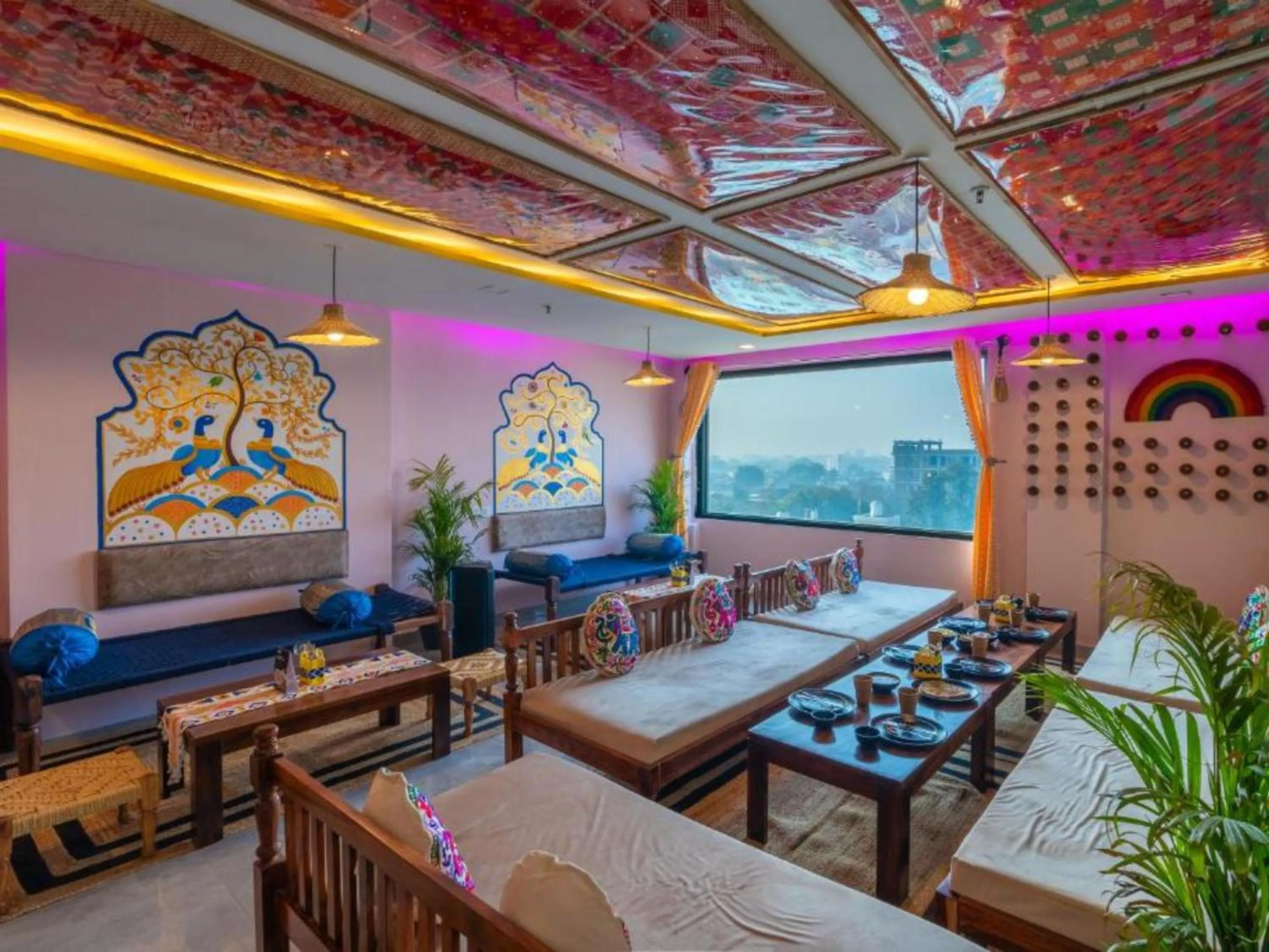 Restaurant/places to eat in The Hosteller Amritsar, Near Golden Temple