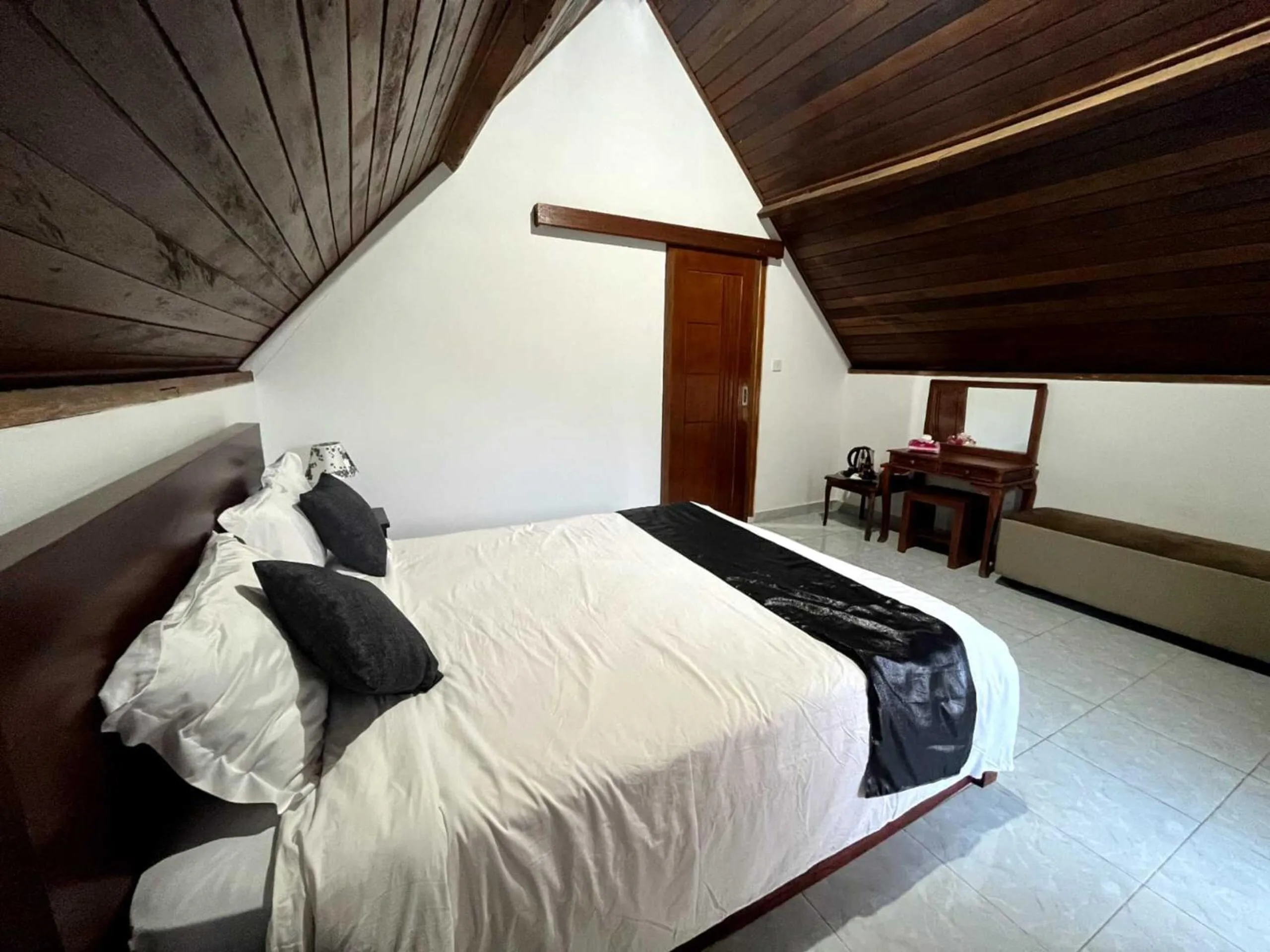Bedroom, Bed in Belvilla Serene Paradise Resort Batur Hot Spring