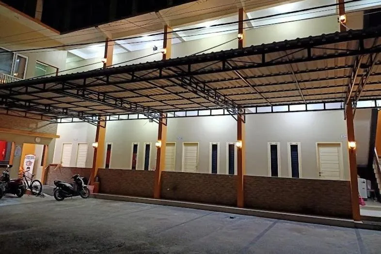 Facade/entrance in Hotel O Fathir Homestay SyariahNearRM Raso Situjuah