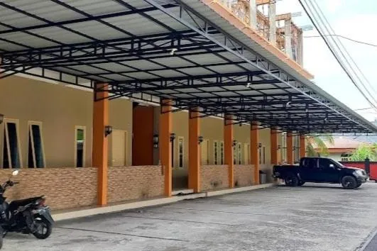 Facade/entrance in Hotel O Fathir Homestay SyariahNearRM Raso Situjuah