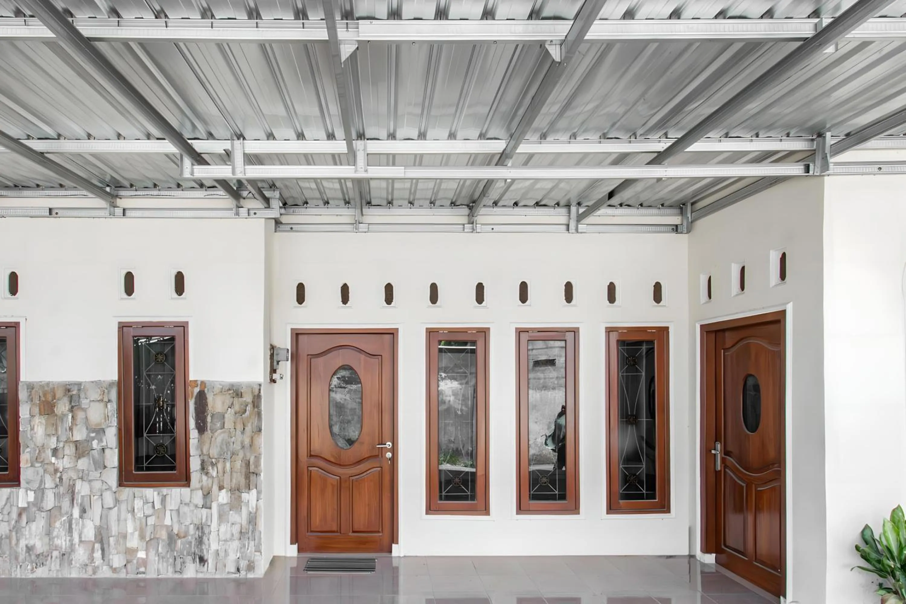 Facade/entrance in OYO 93582 Liani Homestay Syariah