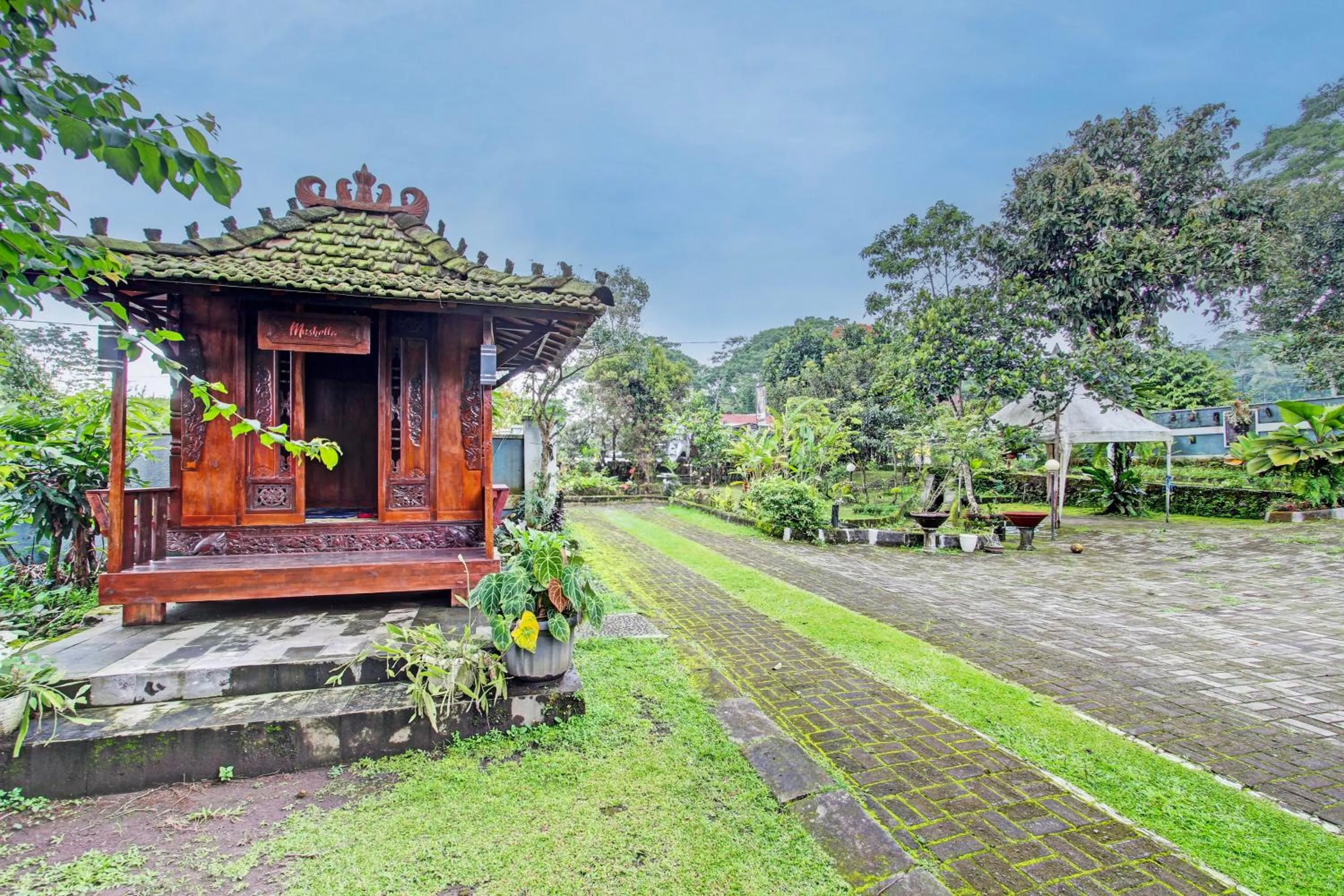 Lobby or reception in Hotel O Puri Adem 86 Syariah BunkbedNearMerapi Golf Club