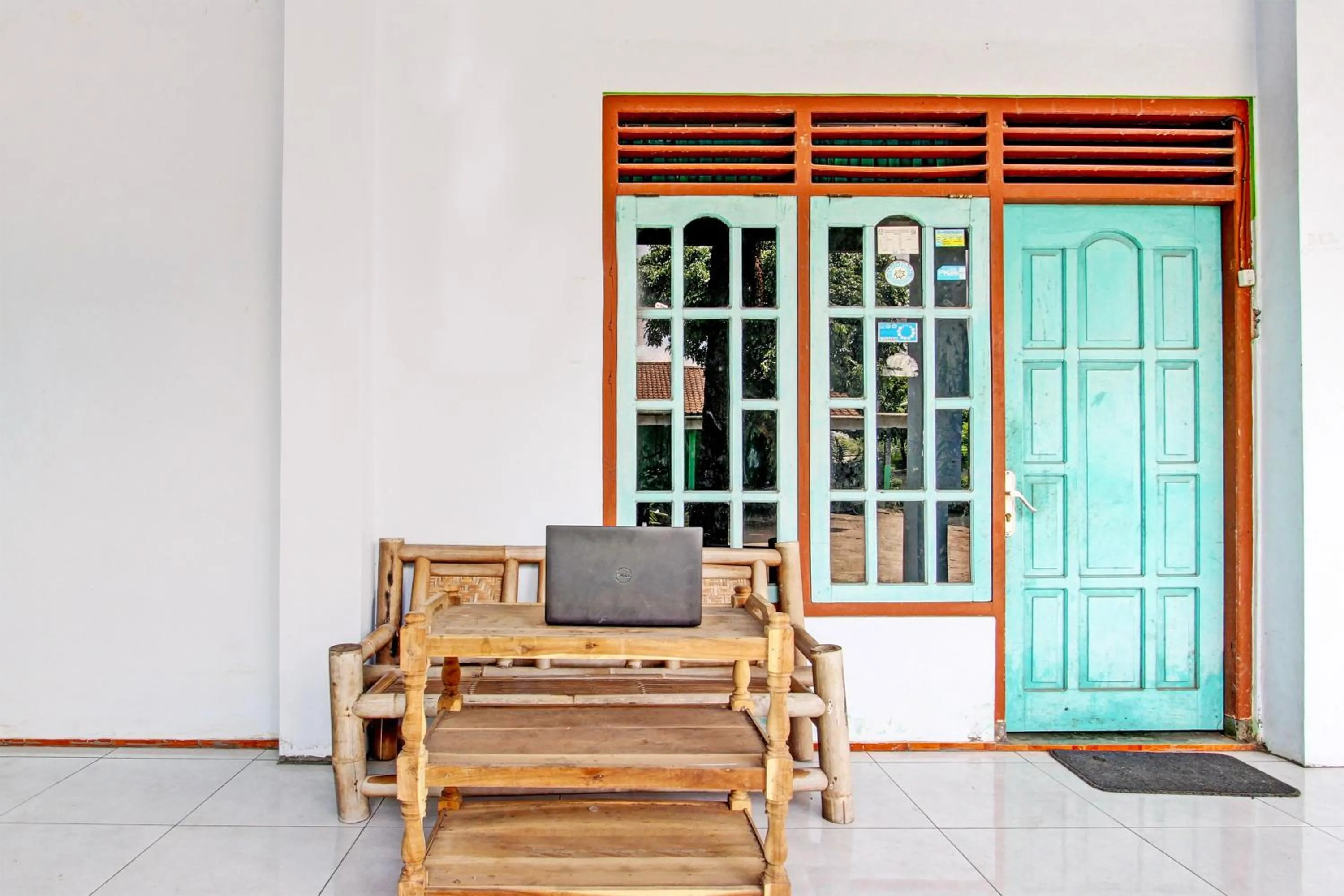 Lobby or reception in SPOT ON 93596 Pondok Wisata Pesona Asri