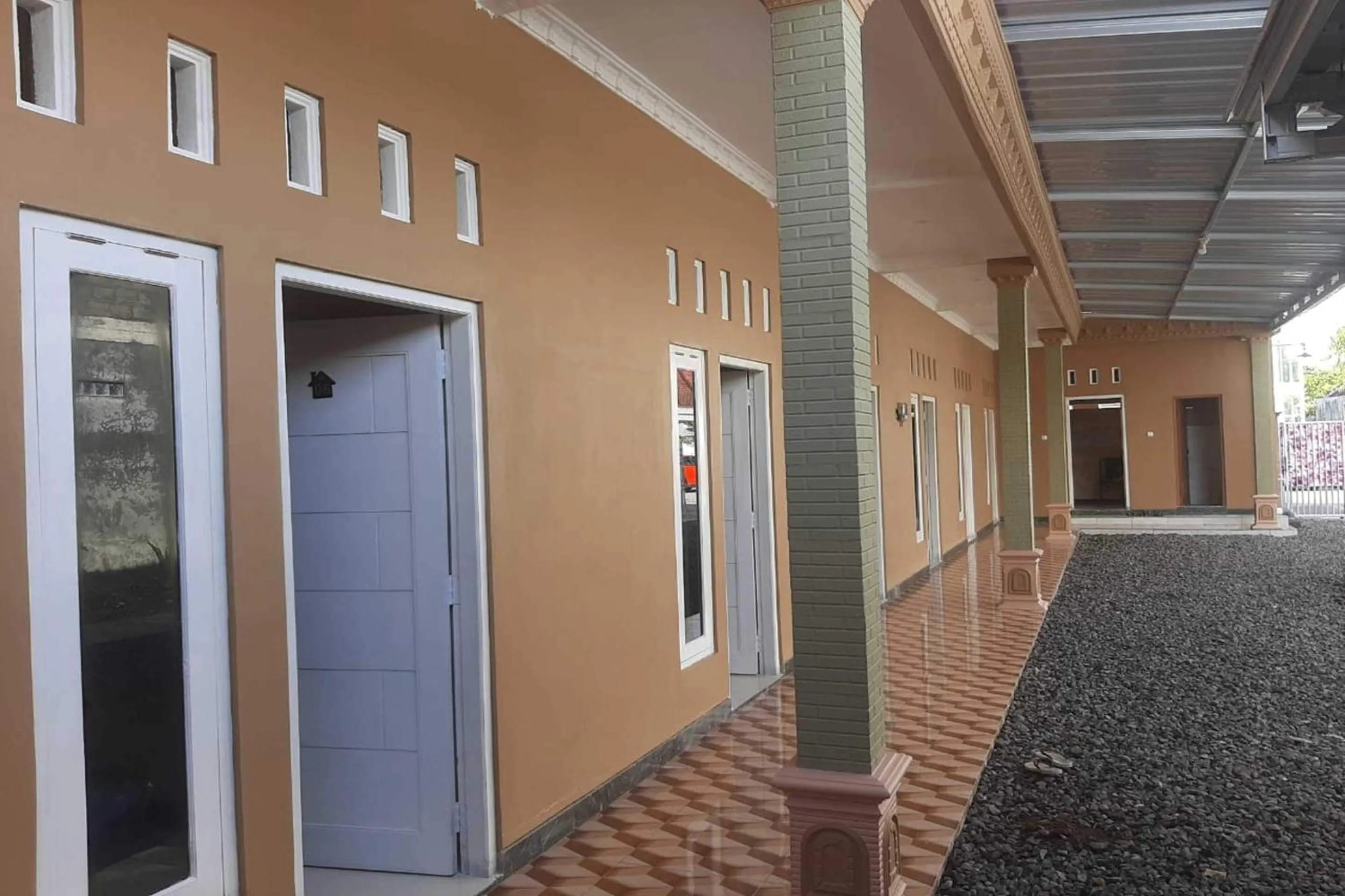 Lobby or reception in Hotel O Syagita Kos & Penginapan Syariah