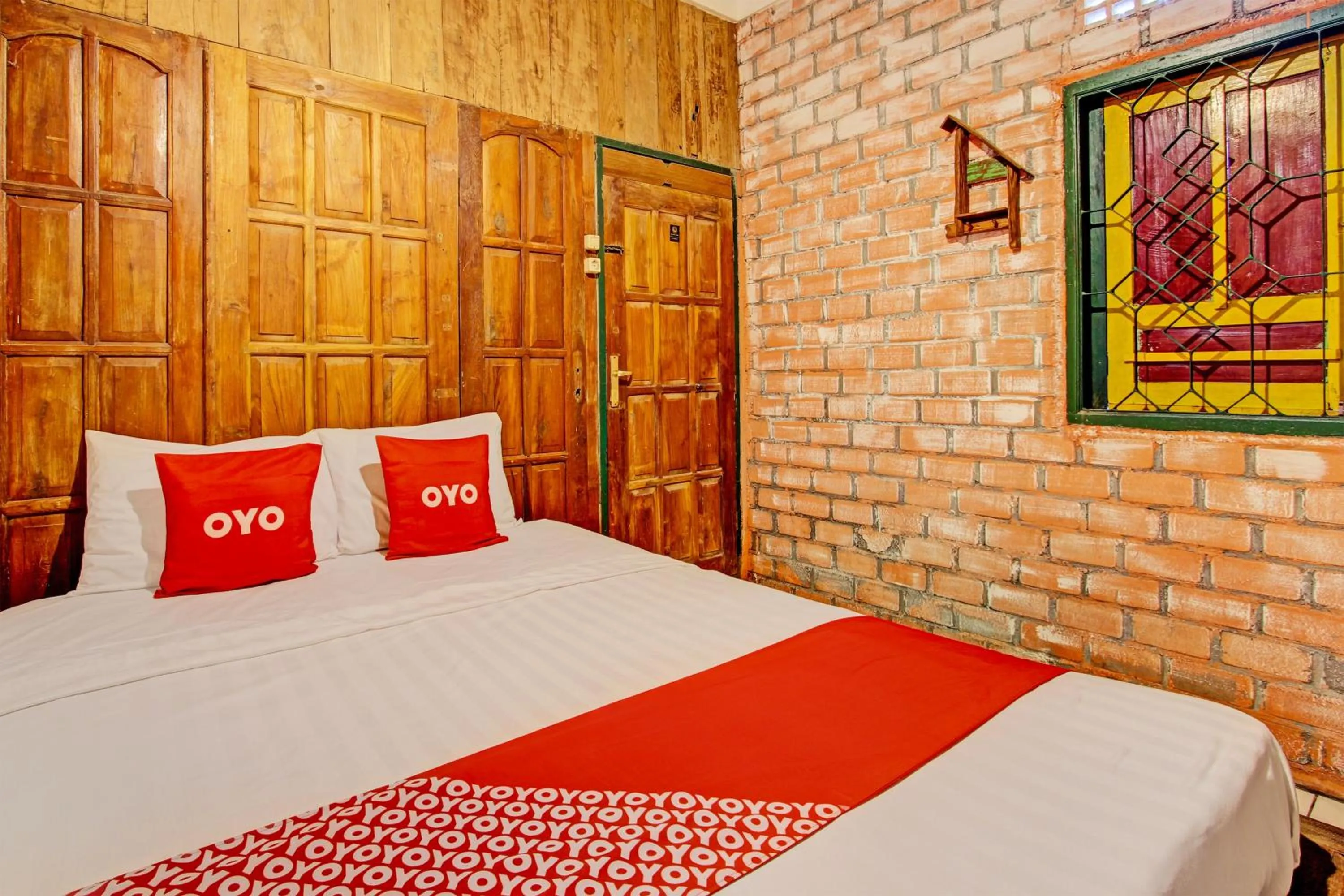 Bedroom in Hotel O Omah Baturan Syariah