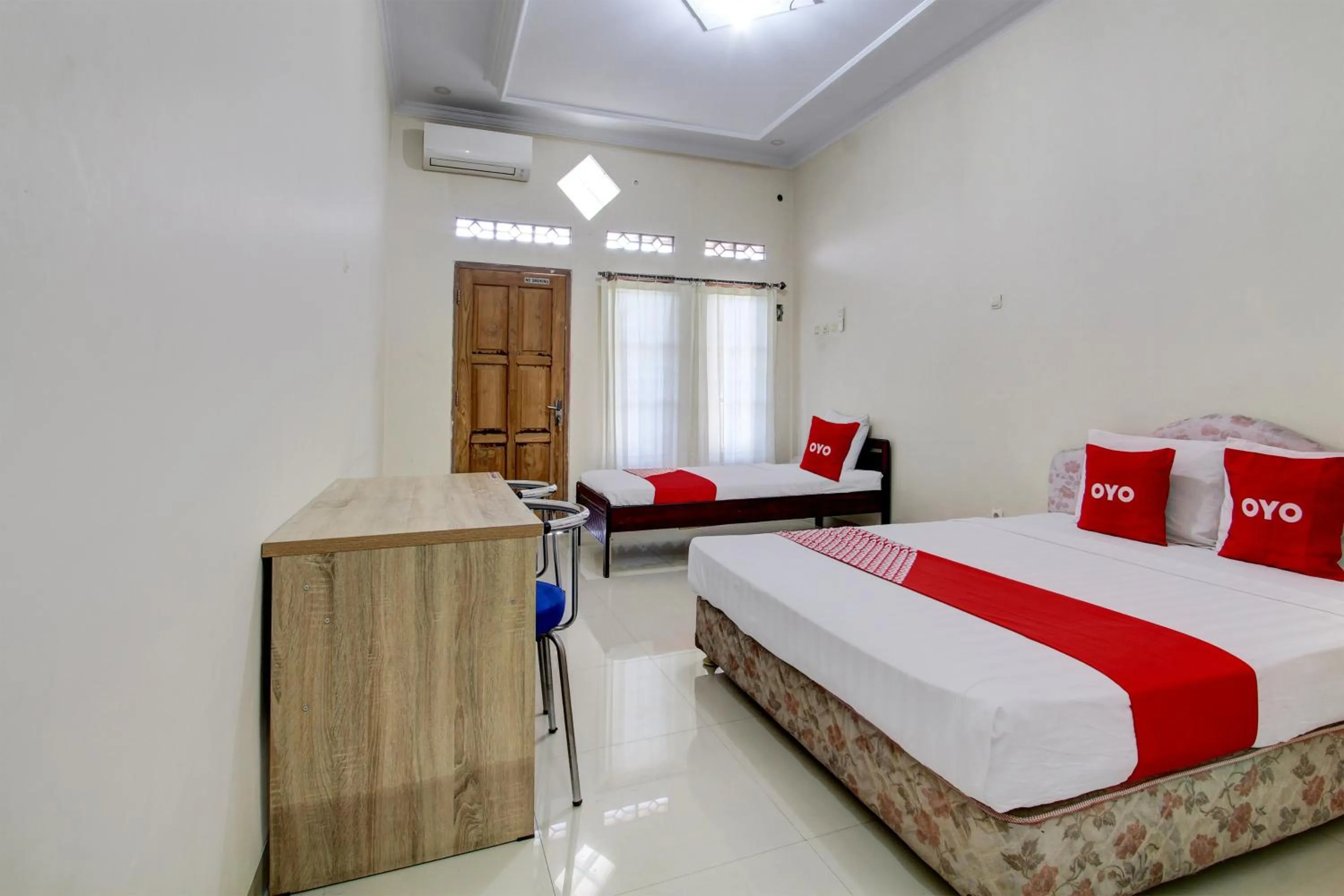 Bedroom in OYO 93600 Barong Ijo Homestay Syariah