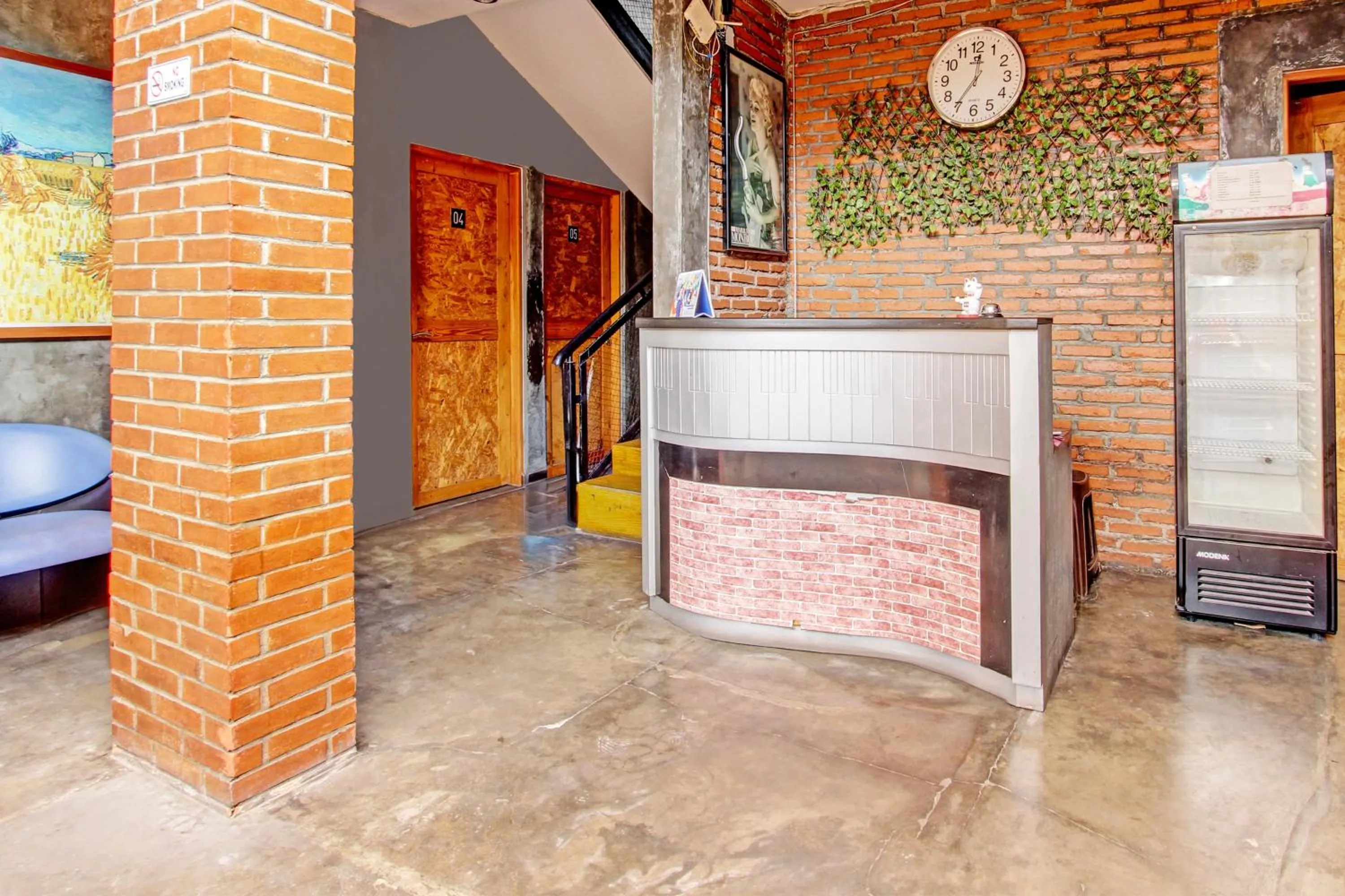 Lobby or reception, Bed in Hotel O Penak Malioboro Bunk Bed