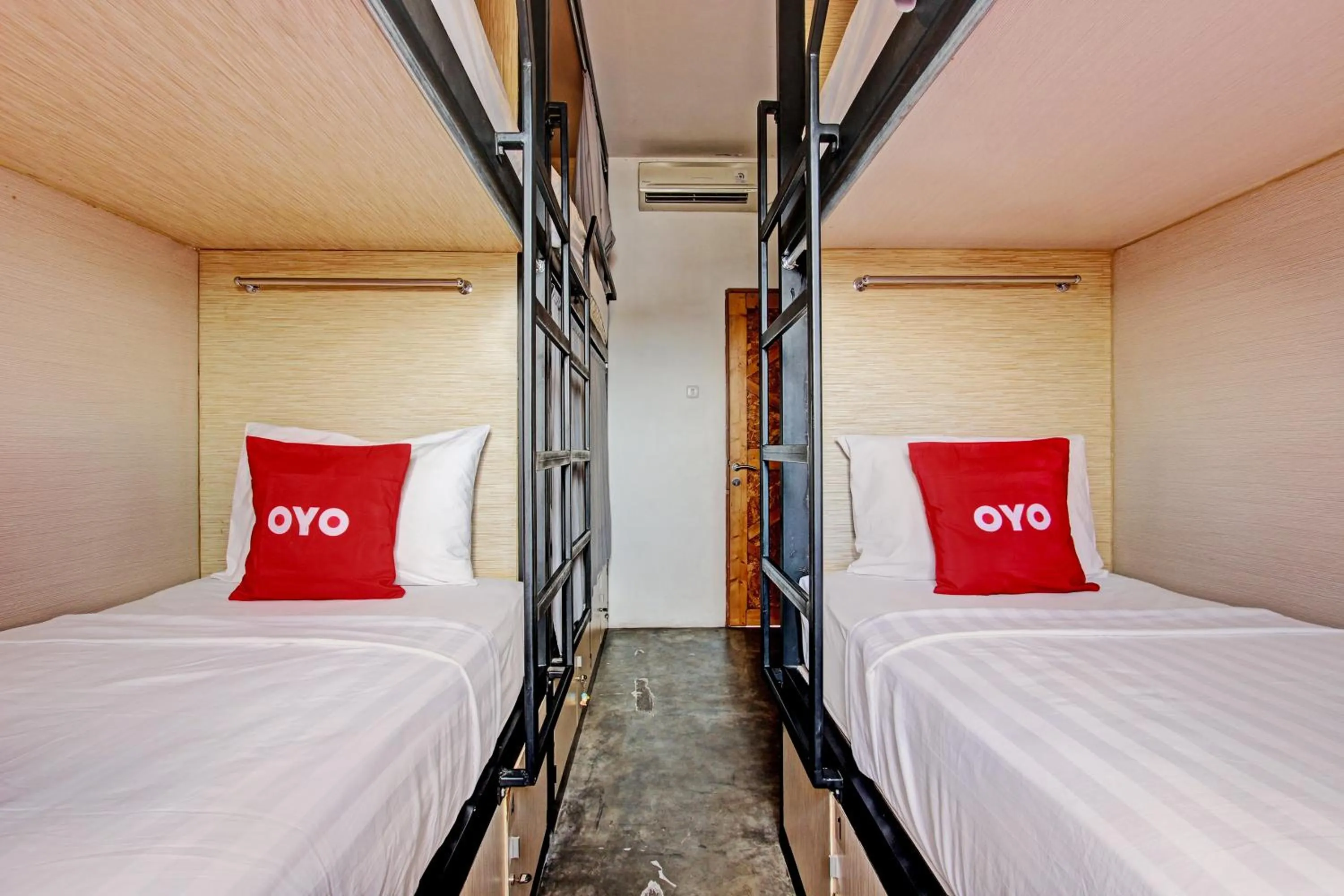 Bedroom, Bed in Hotel O Penak Malioboro Bunk Bed