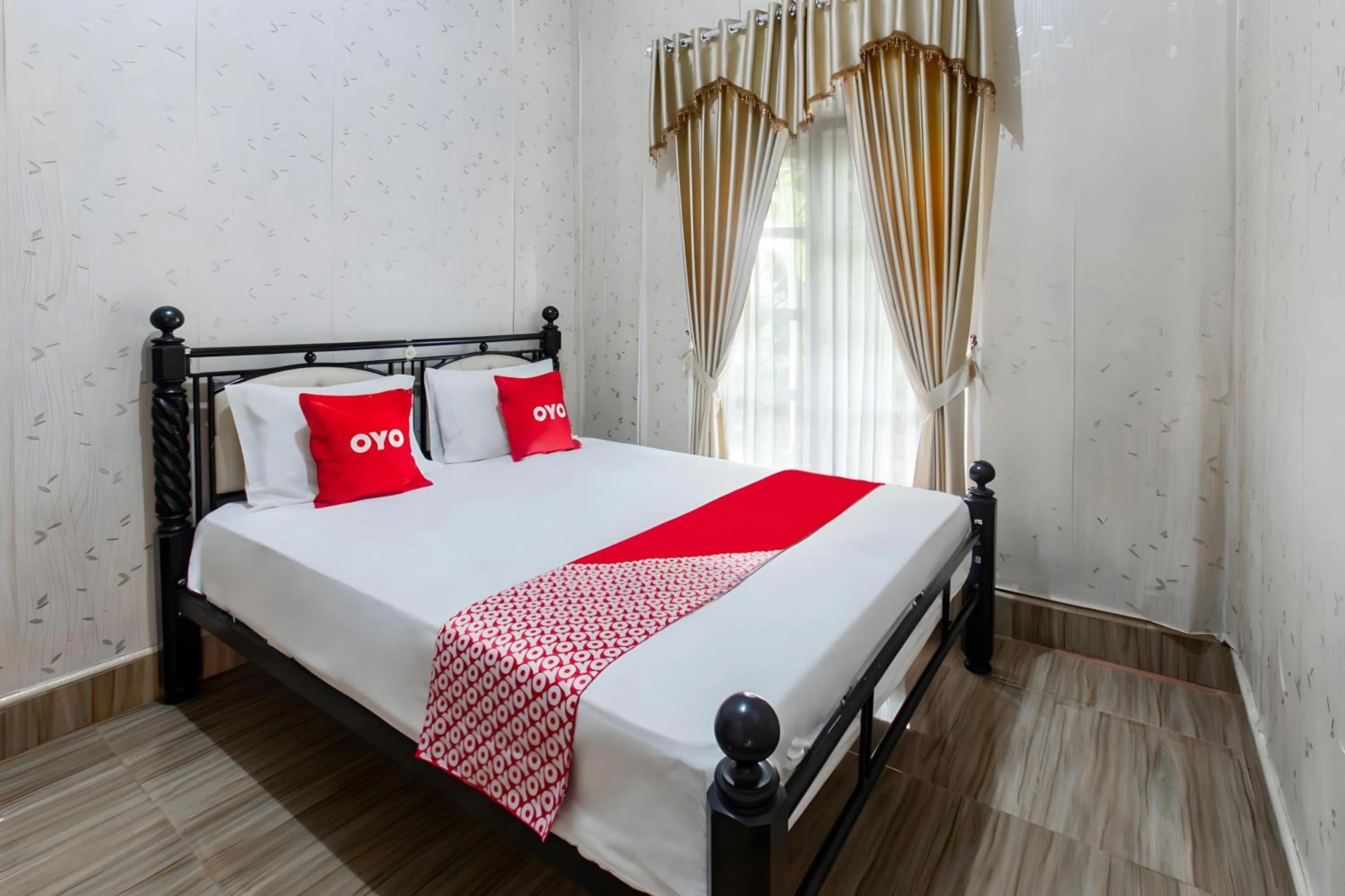 Bedroom, Bed in Hotel O Homestay Bonjeruk Near Restoran Pawon 21 Bonjeruk