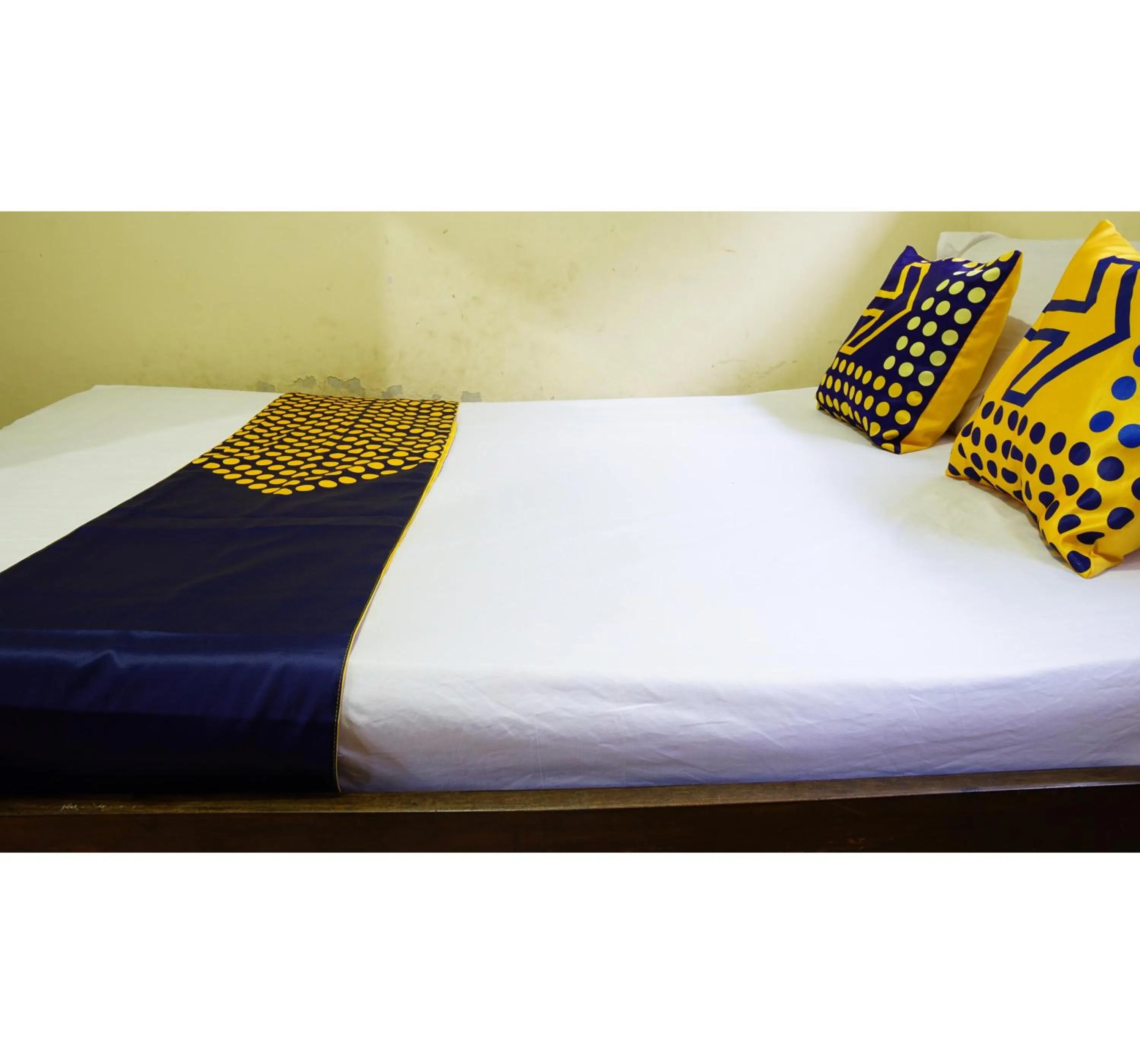 Bedroom, Bed in Hotel O Kost Bu Tutik Syariah