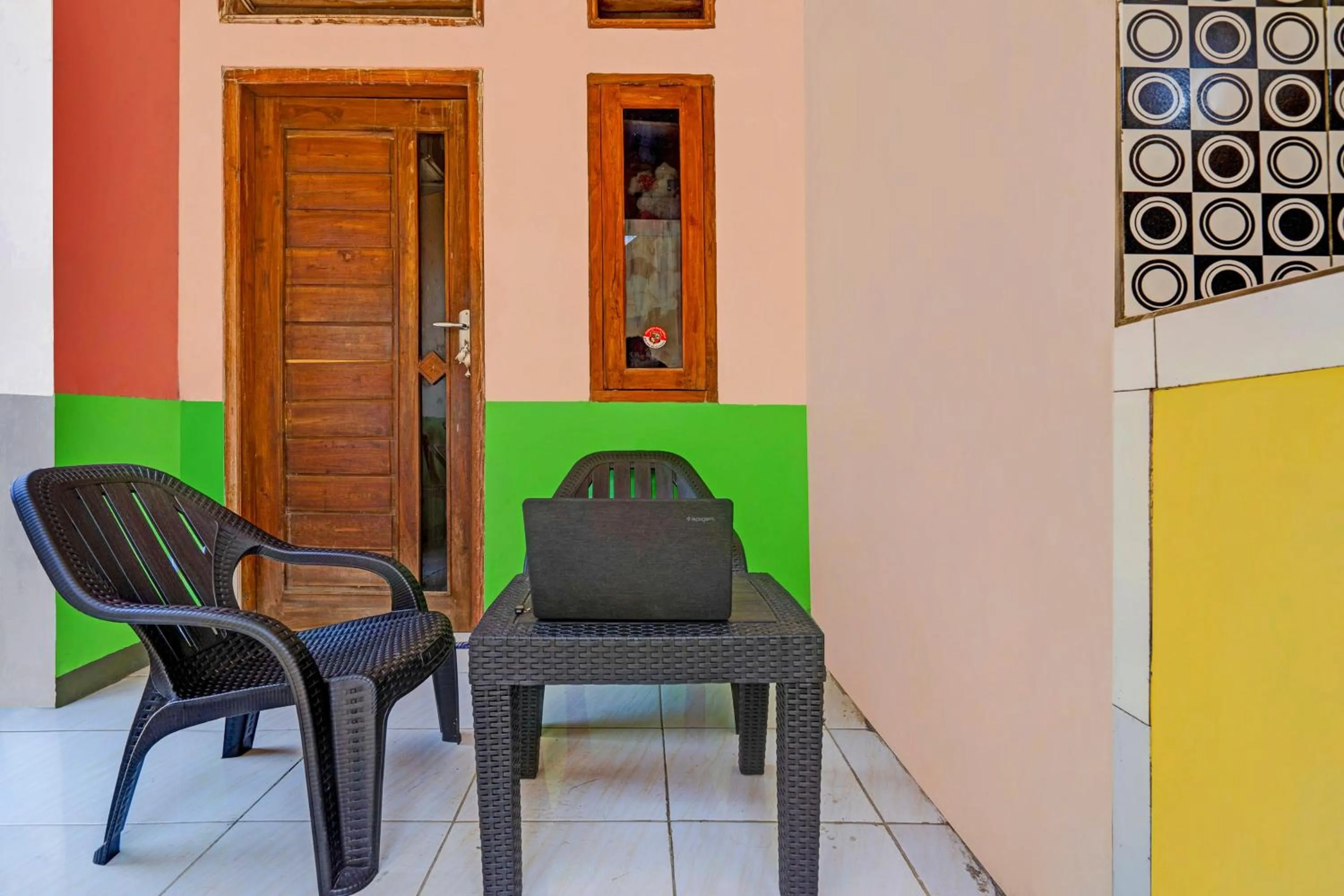 Lobby or reception in Hotel O Wisma Dua Putra Syariah