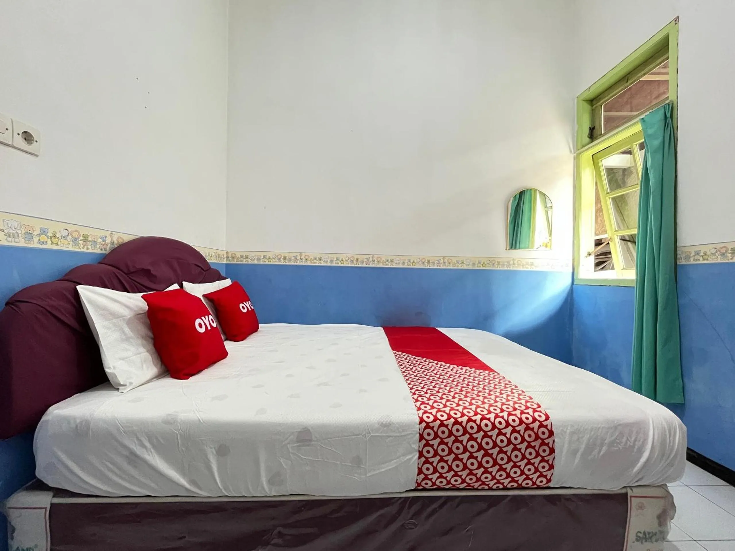 Bedroom, Bed in Hotel O Villa Cemara Syariah