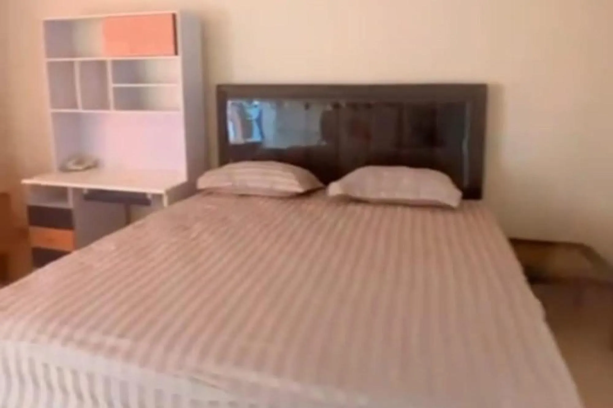 Photo of the whole room, Bed in Hotel O Rumah Singgah Cemara Syariah