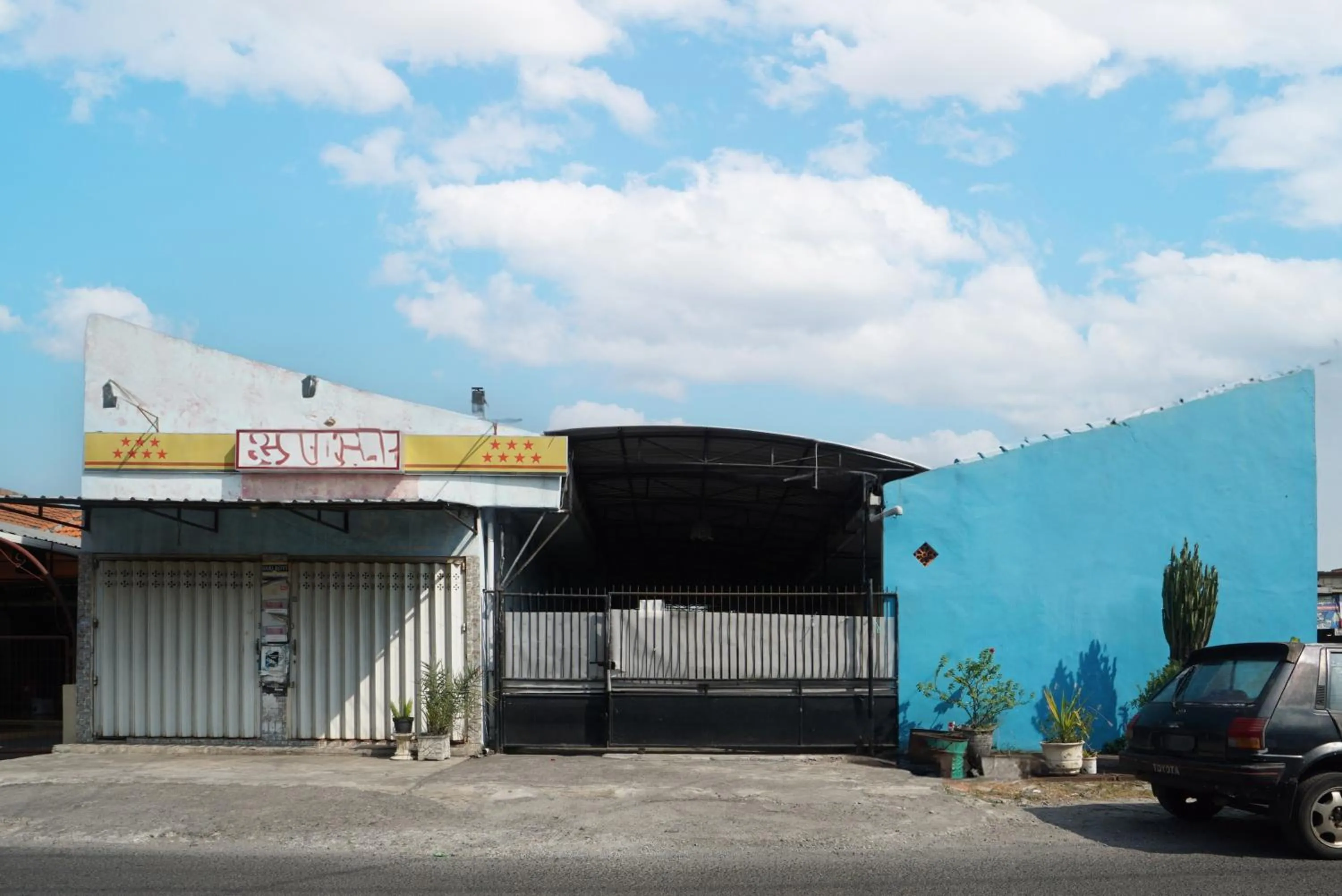 Facade/entrance in Hotel O Hidayah Homestay Syariah
